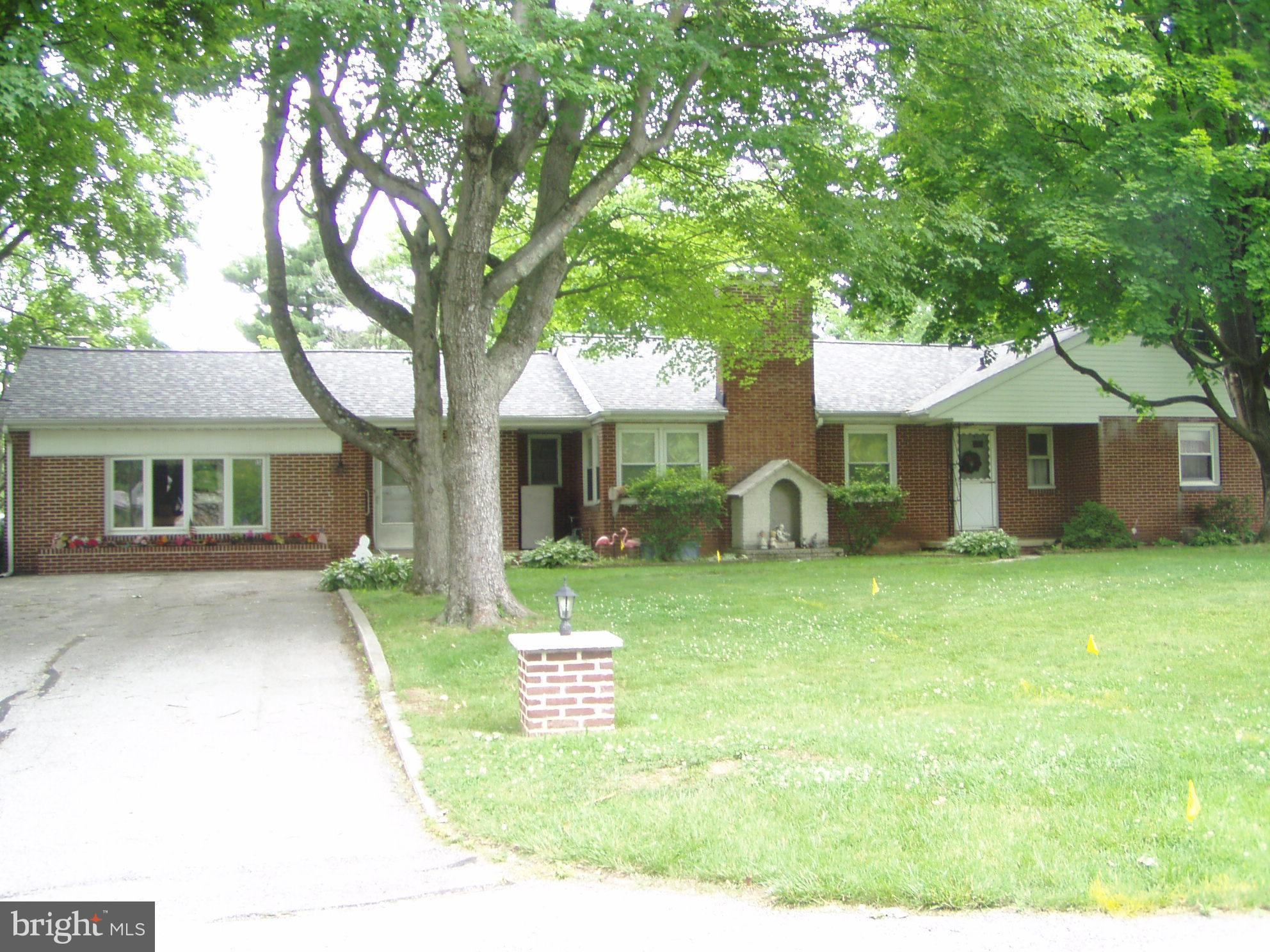 ABBOTTSTOWN - Residential