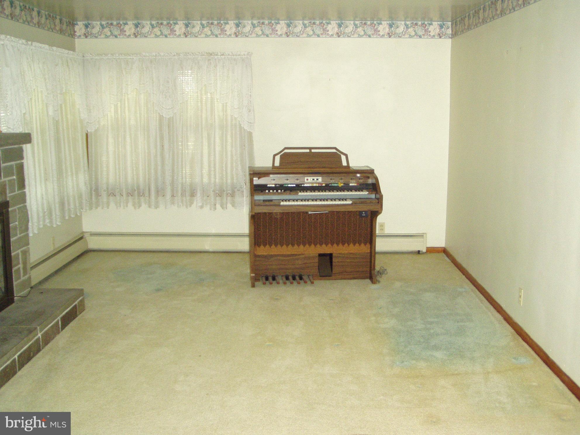ABBOTTSTOWN - Residential