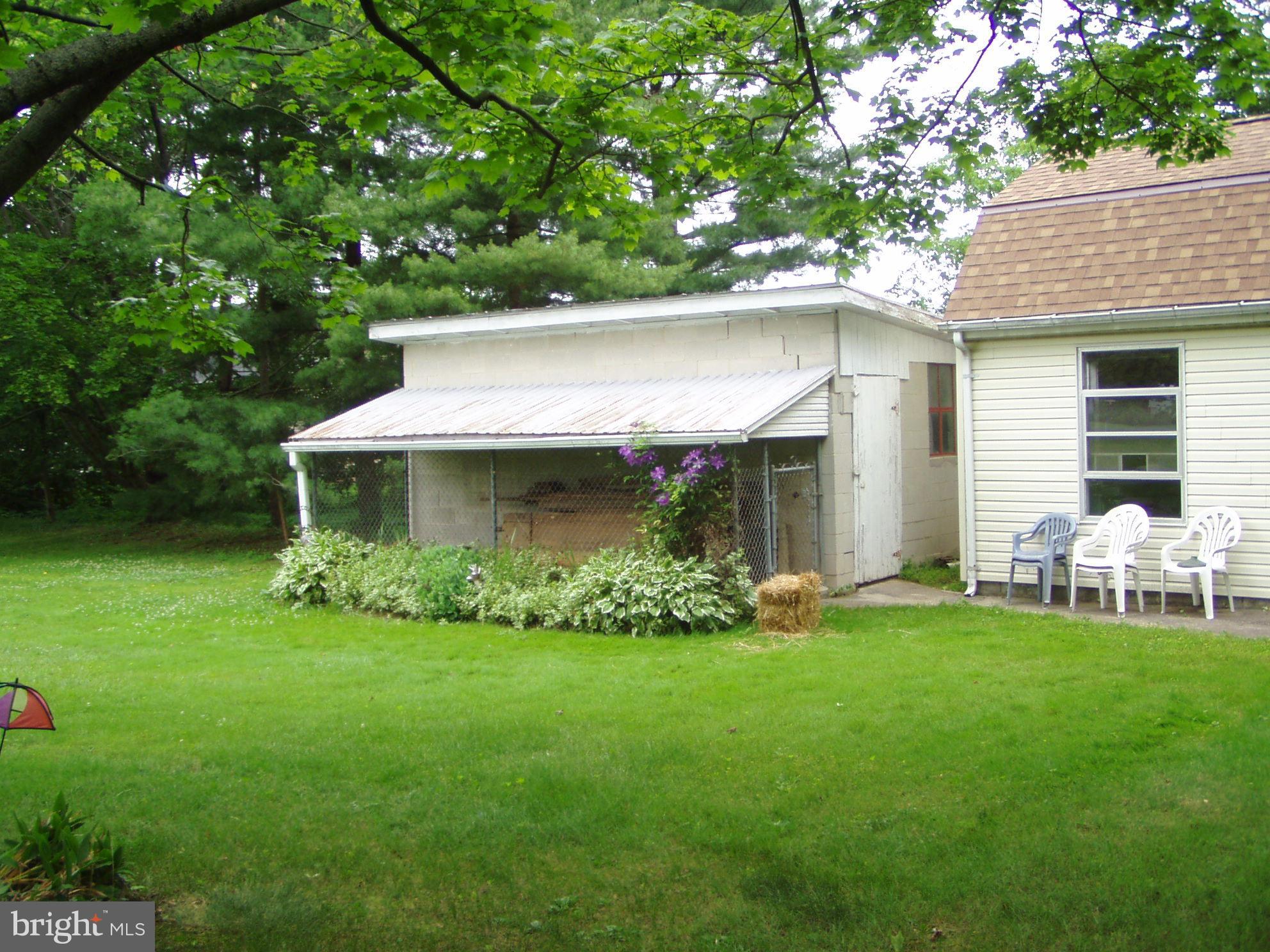 ABBOTTSTOWN - Residential