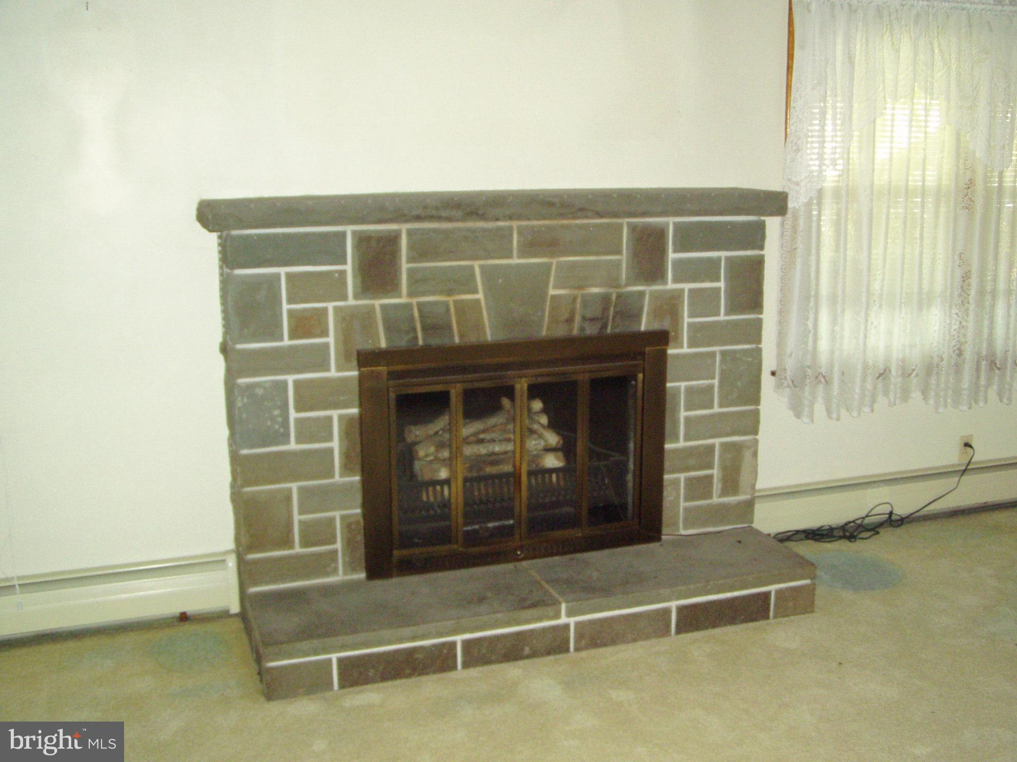 ABBOTTSTOWN - Residential