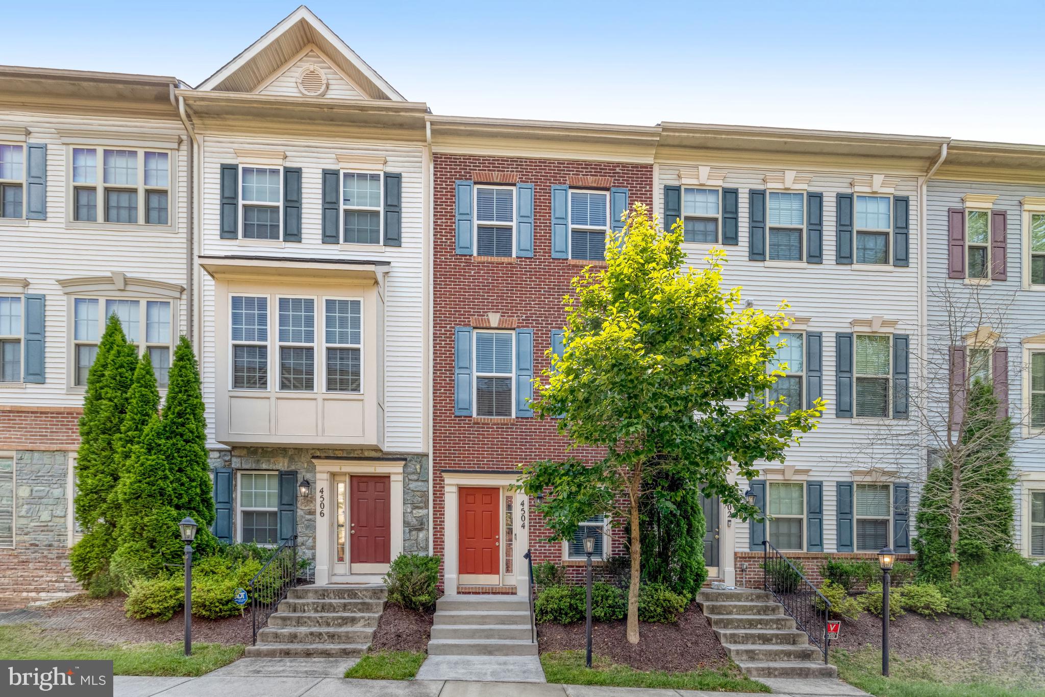 Welcome home to this stunning three-level townhouse just minutes from Quantico! From the moment you enter the home, you'll love the open, airy feel and the flexibility this home offers.
The lower level features a spacious rec room that can easily serve as a third bedroom, complete with a full bath. Head up to the main level and you'll find beautiful hardwood floors throughout an open floor plan made for entertaining. The kitchen is a true centerpiece with gorgeous granite countertops, stainless steel appliances, a large island, and a cozy breakfast nook that opens to your private back deck. The generous living room is bathed in natural light and perfect for relaxing or hosting guests.
Upstairs, you'll discover not one but two primary bedrooms, each with soaring vaulted ceilings and their own full bath. Whether you're looking for space, style, or convenience, this home delivers. Don't miss it!