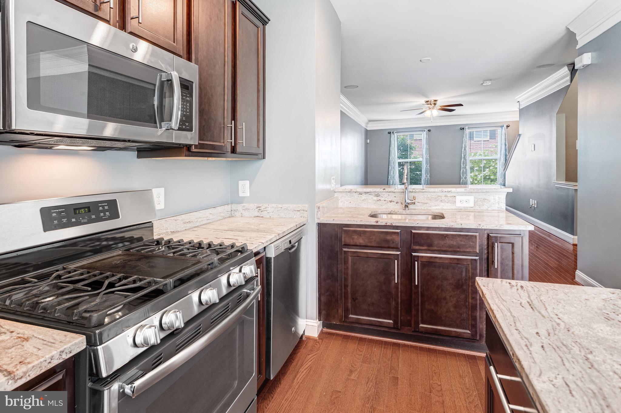 TRIANGLE HIGHLANDS CONDO - Residential
