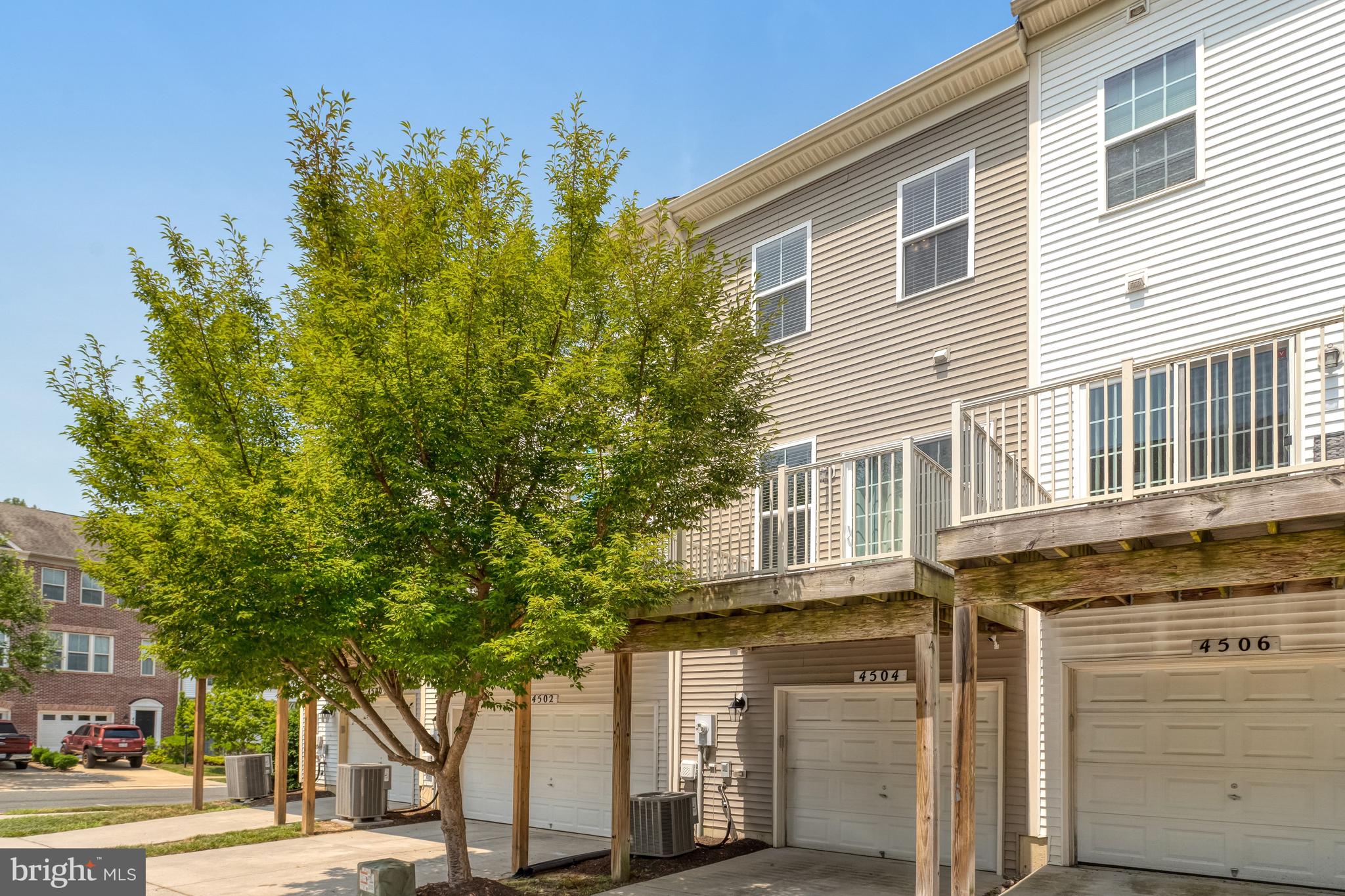 TRIANGLE HIGHLANDS CONDO - Residential
