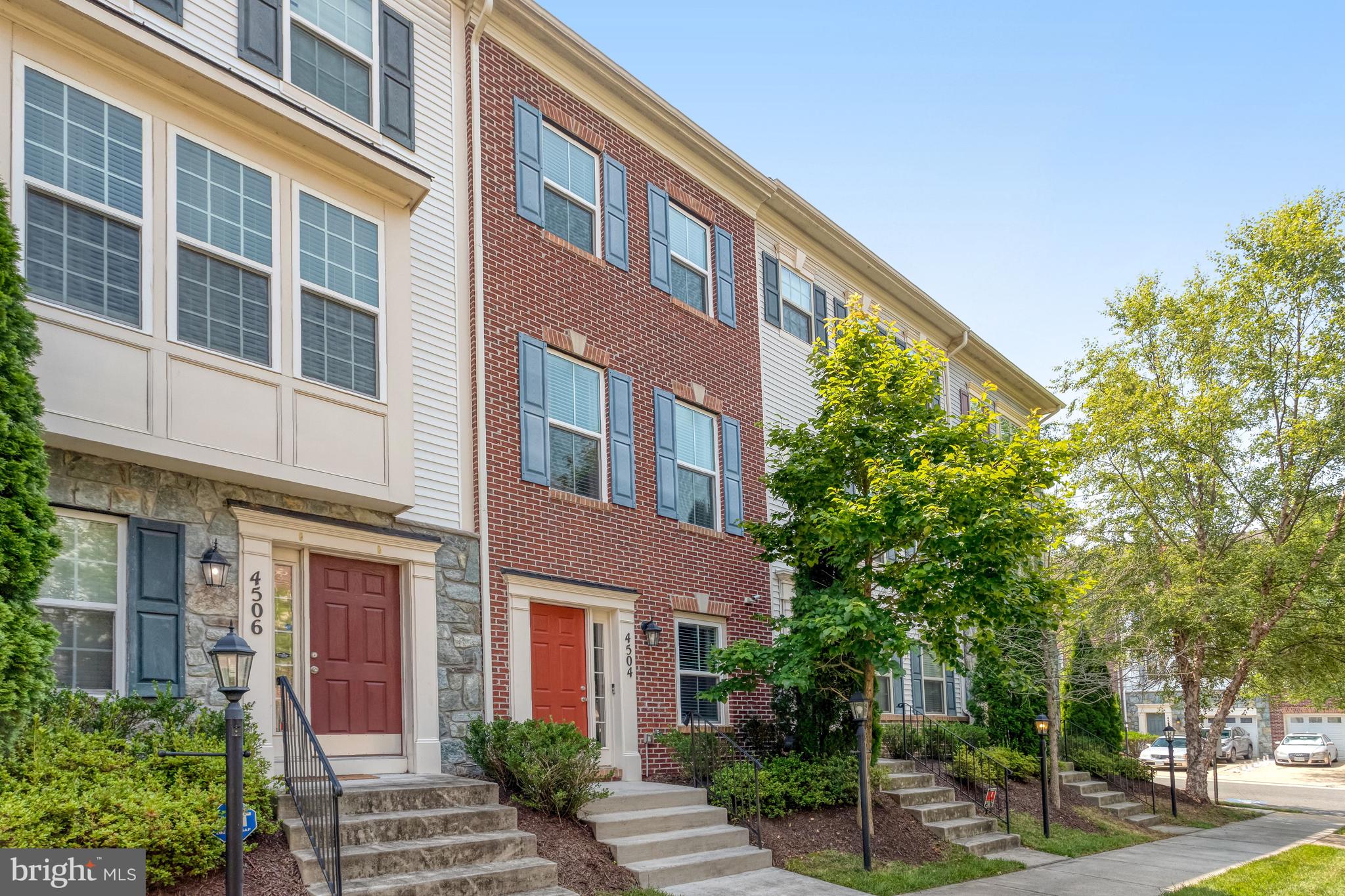 TRIANGLE HIGHLANDS CONDO - Residential