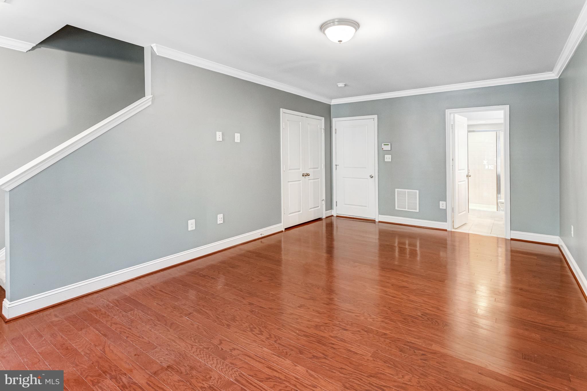 TRIANGLE HIGHLANDS CONDO - Residential