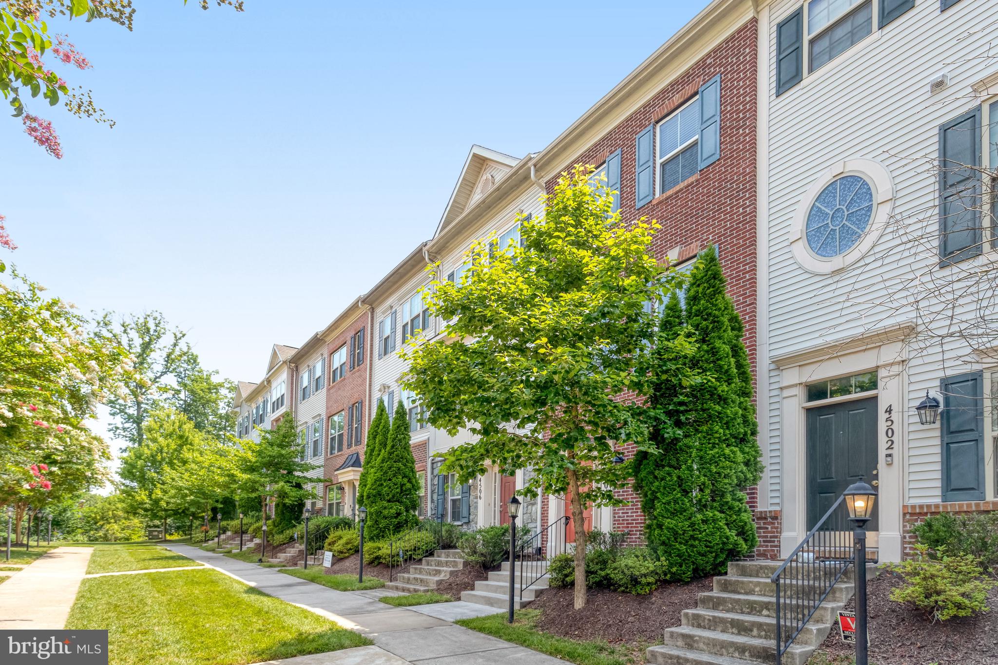 TRIANGLE HIGHLANDS CONDO - Residential