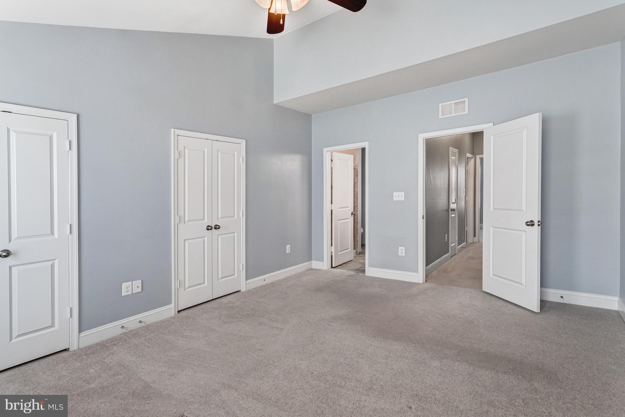 TRIANGLE HIGHLANDS CONDO - Residential