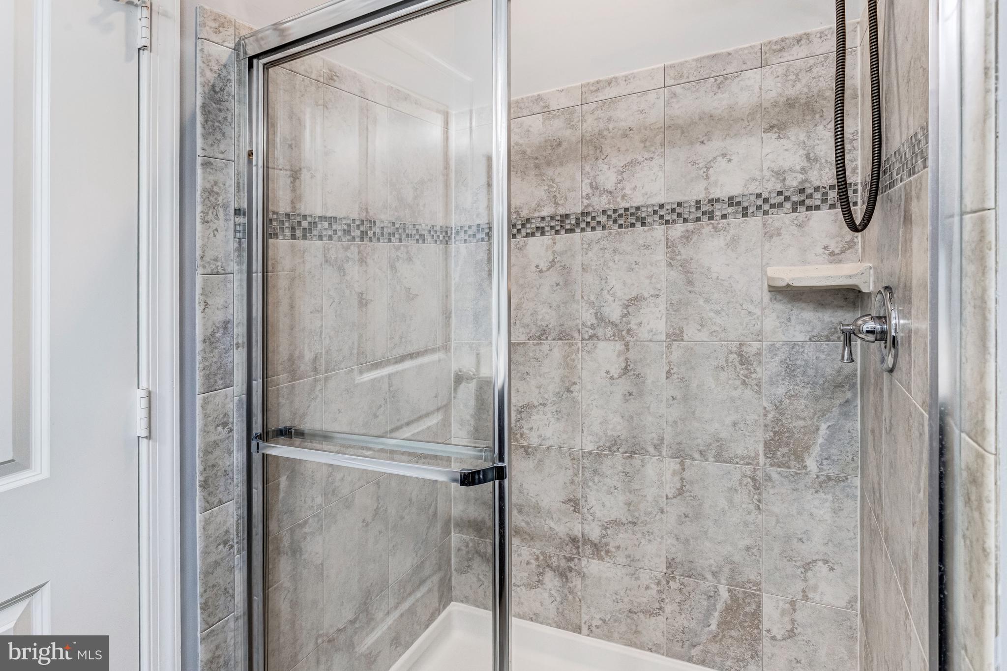 TRIANGLE HIGHLANDS CONDO - Residential