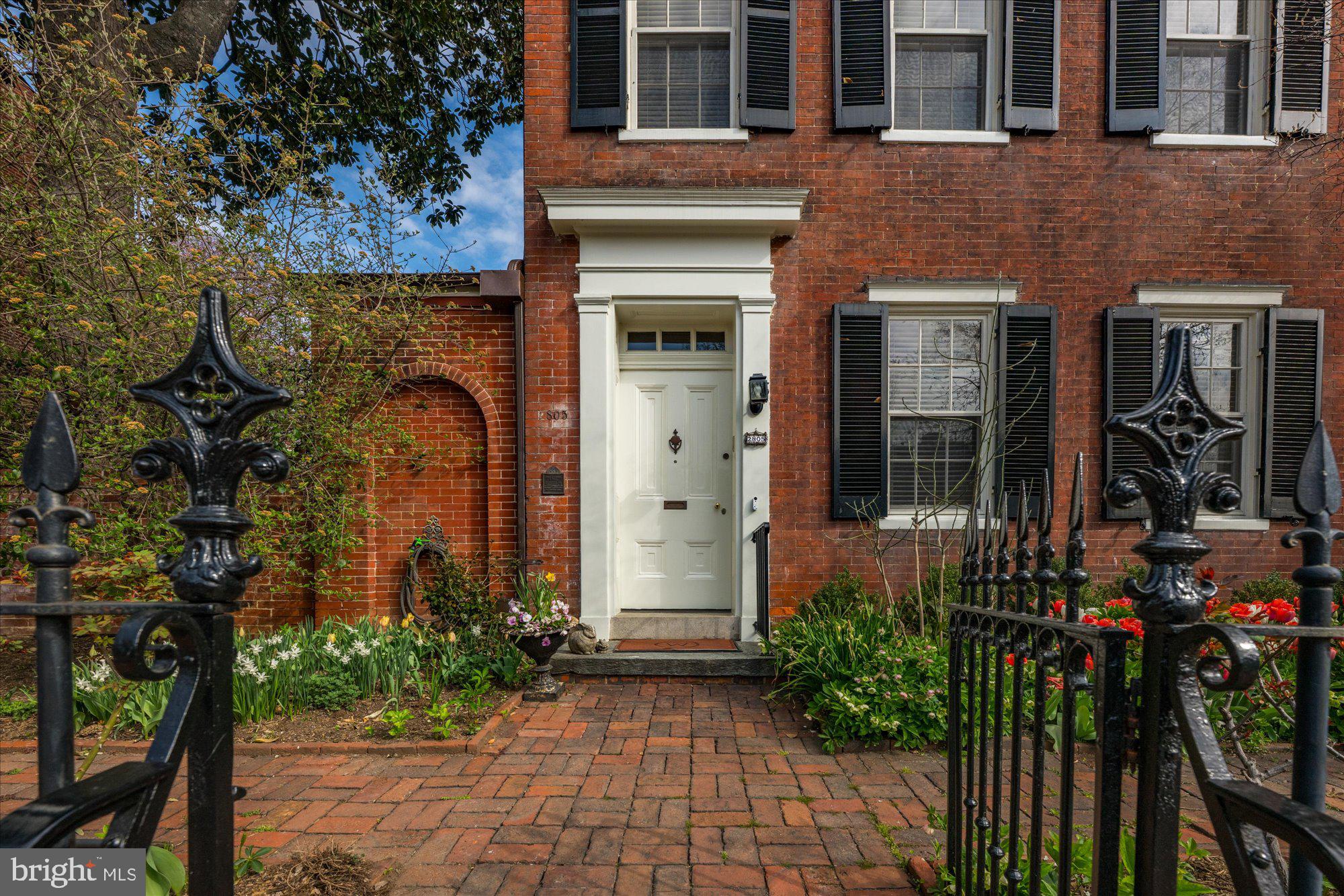 GEORGETOWN - Residential