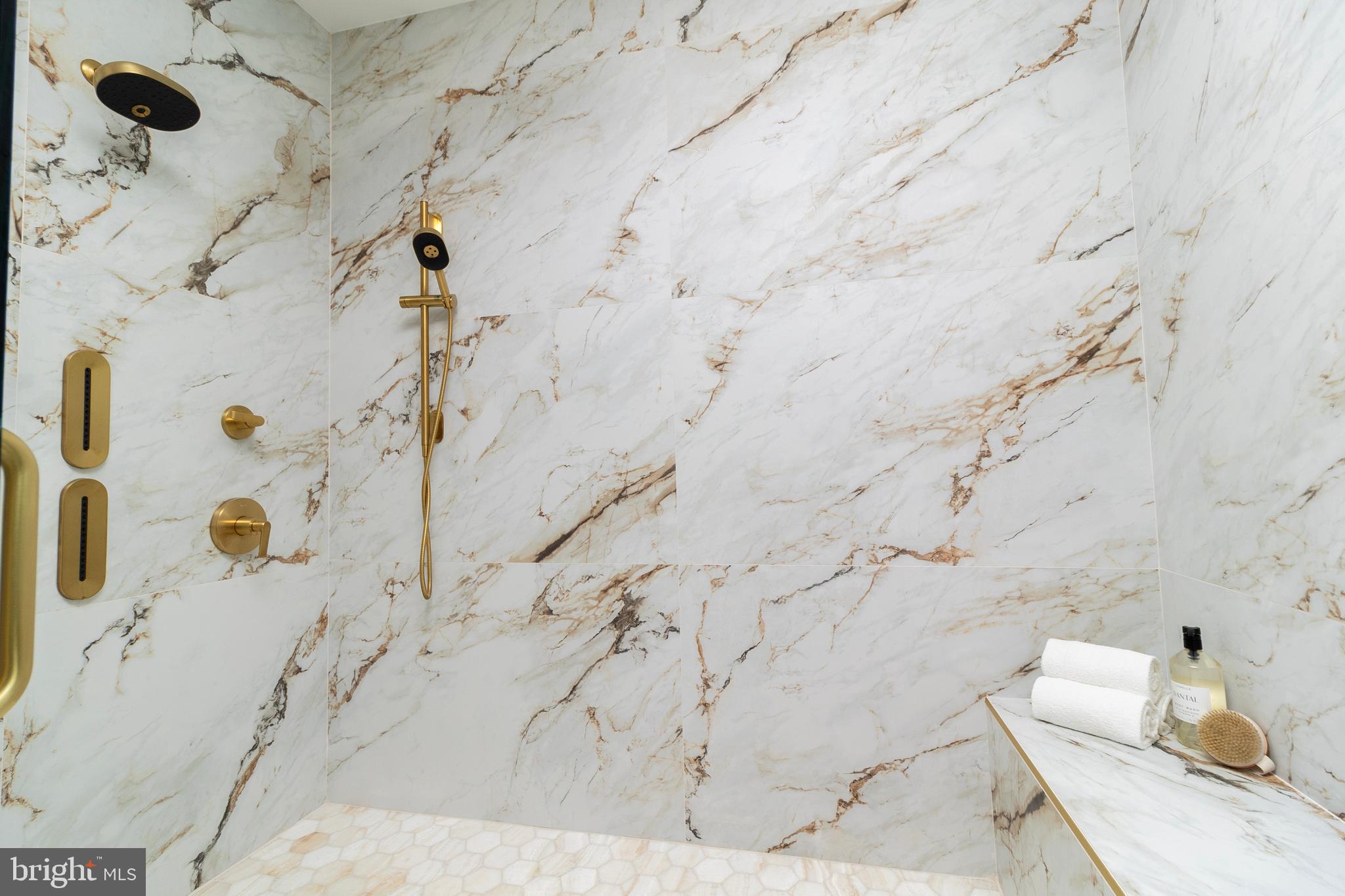 BROYHILLS MCLEAN ESTATES - Residential
