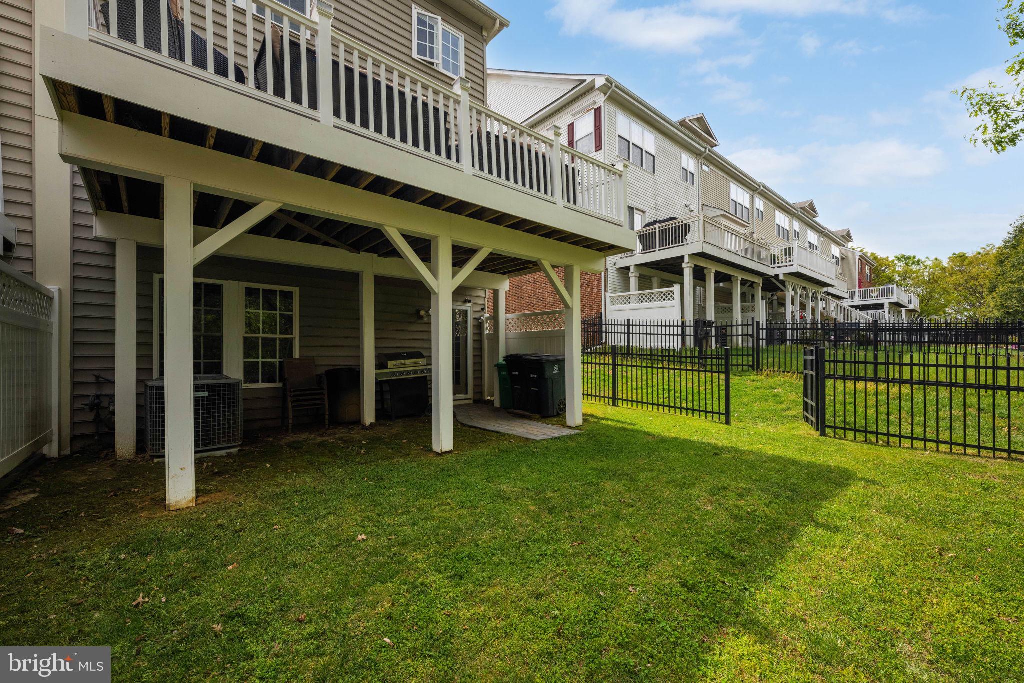 OAK CREEK CLUB GOLF COURSE - Residential