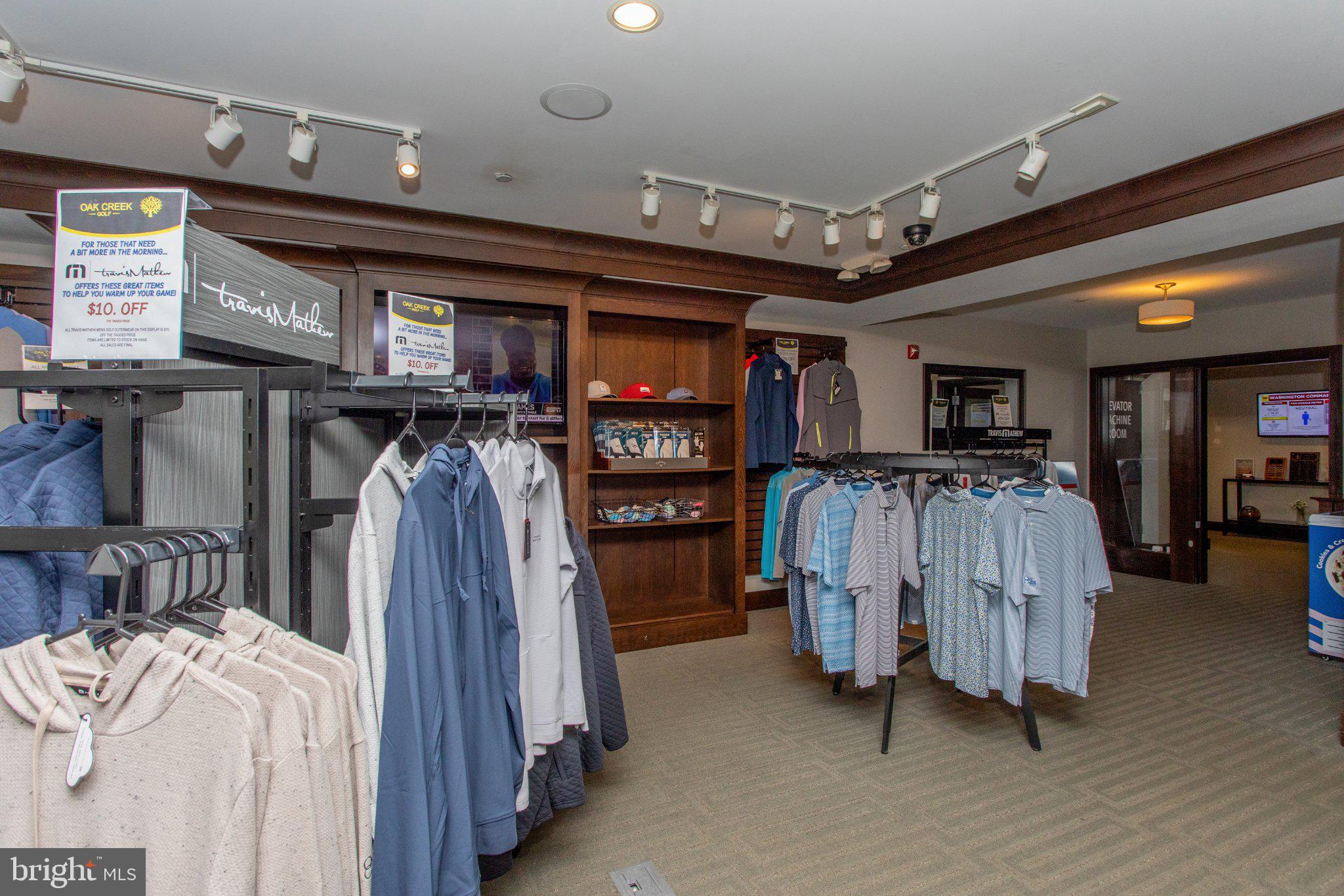OAK CREEK CLUB GOLF COURSE - Residential