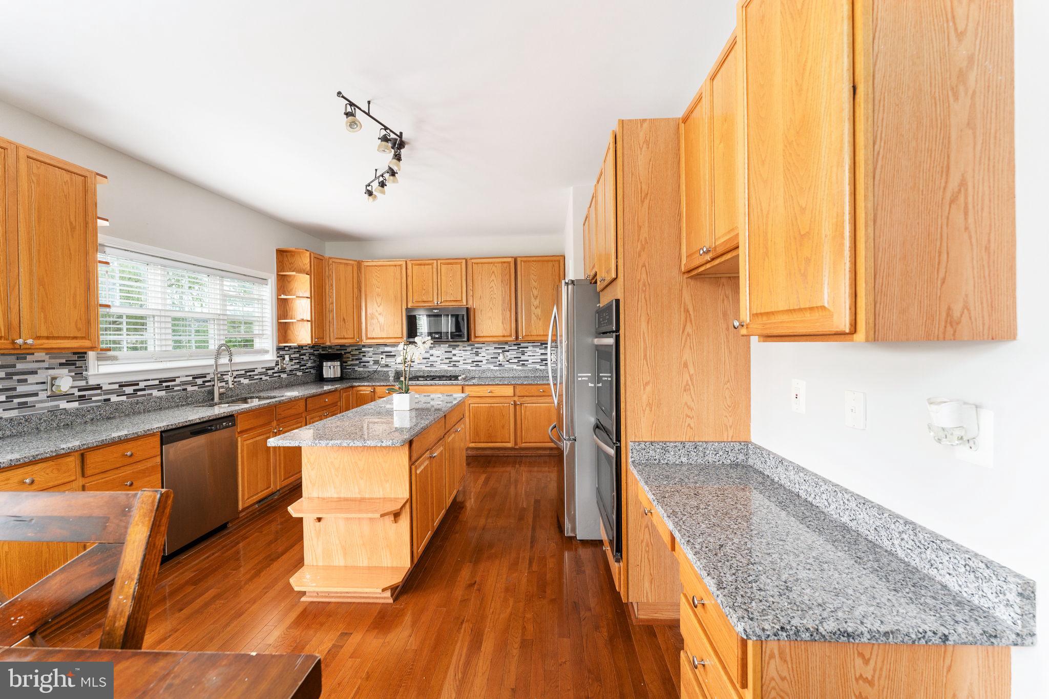 AUSTIN RIDGE - Residential