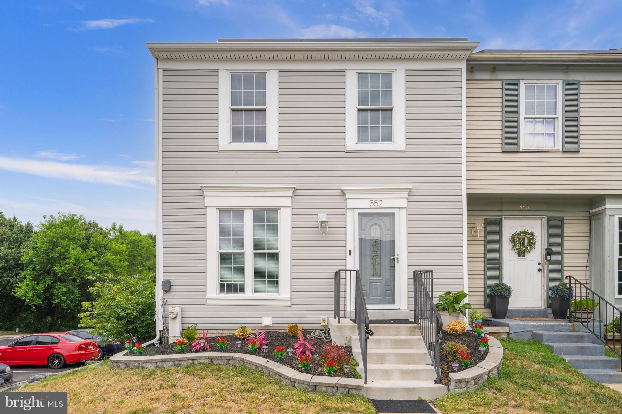 CLOVERLEAF TOWNHOUSES - Residential