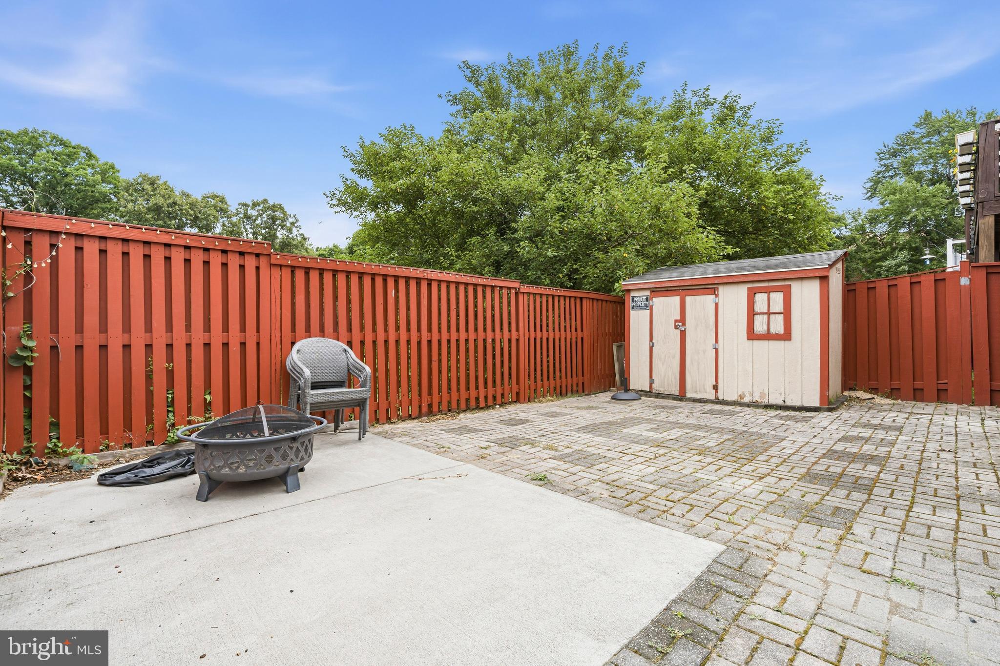 CLOVERLEAF TOWNHOUSES - Residential
