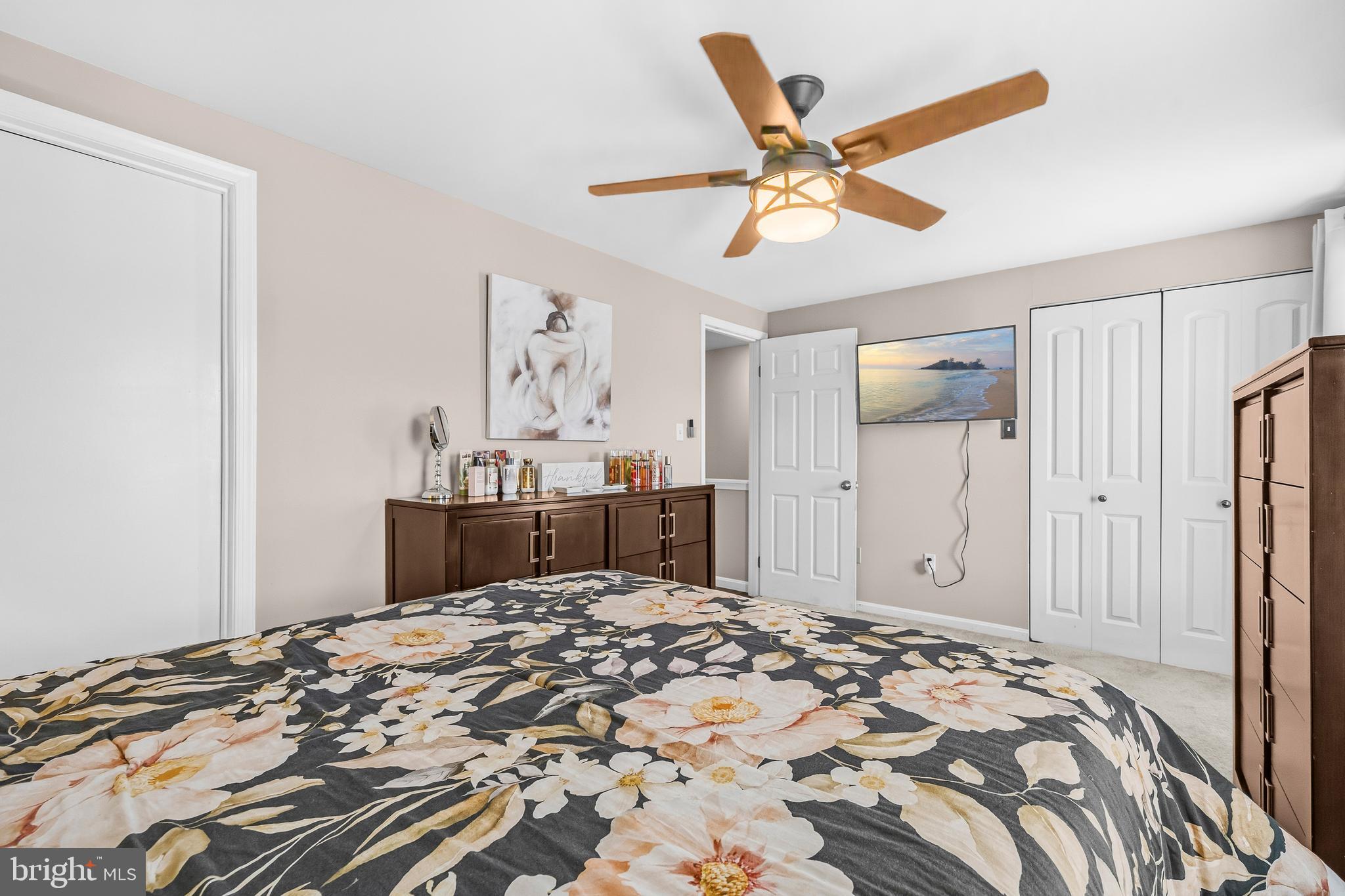 CLOVERLEAF TOWNHOUSES - Residential