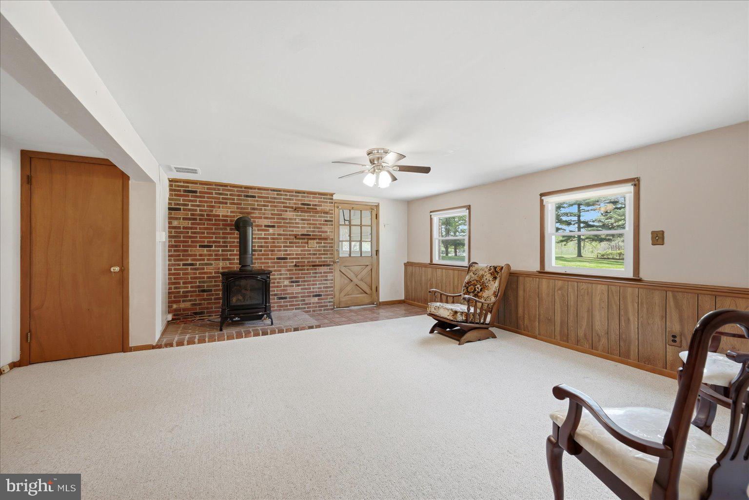 LONGMARSH - Residential