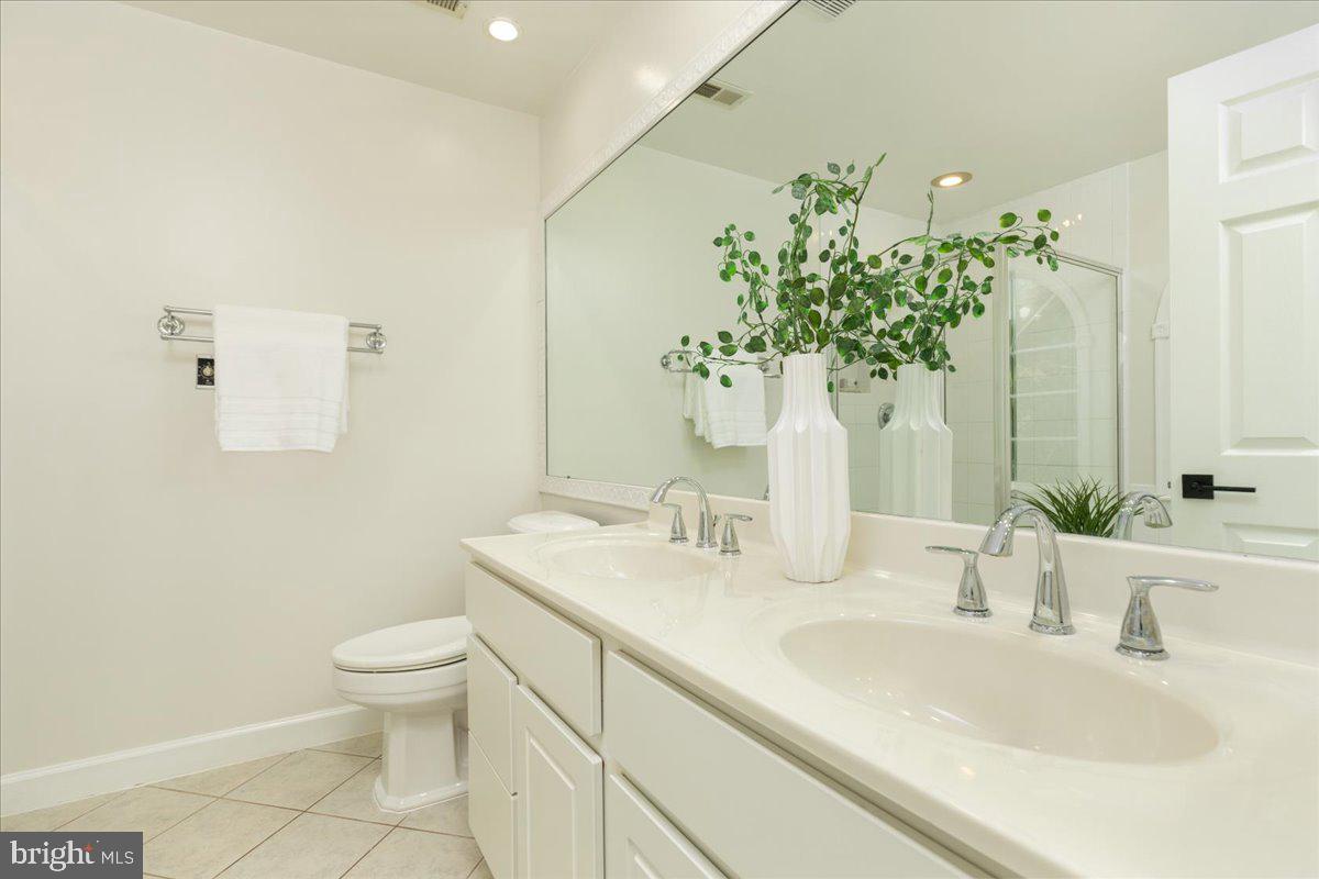 SEQUOIA FARMS - Residential