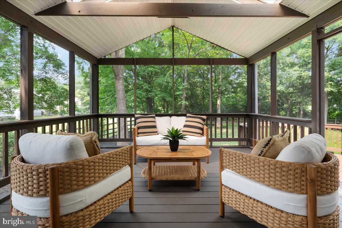 SEQUOIA FARMS - Residential