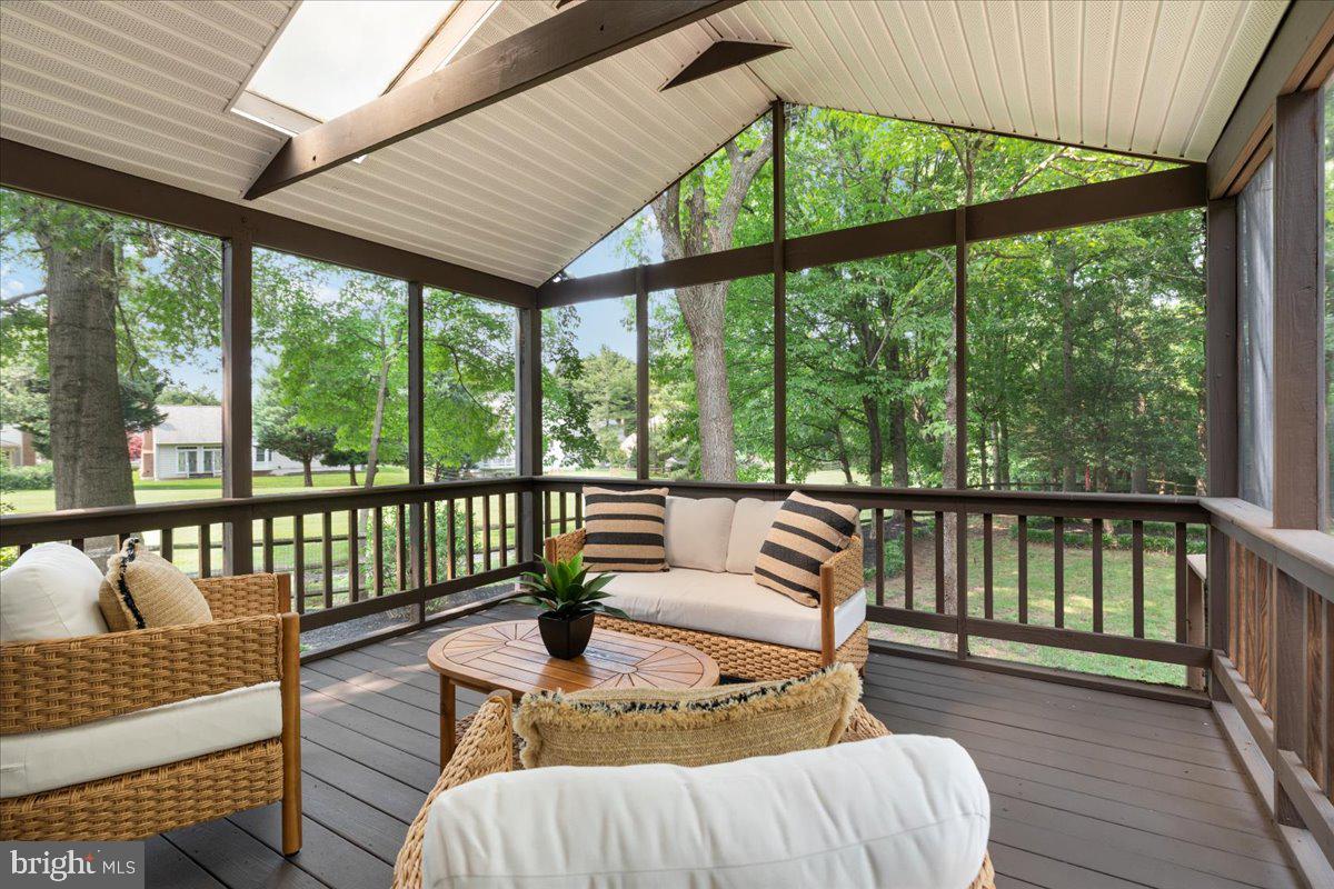 SEQUOIA FARMS - Residential