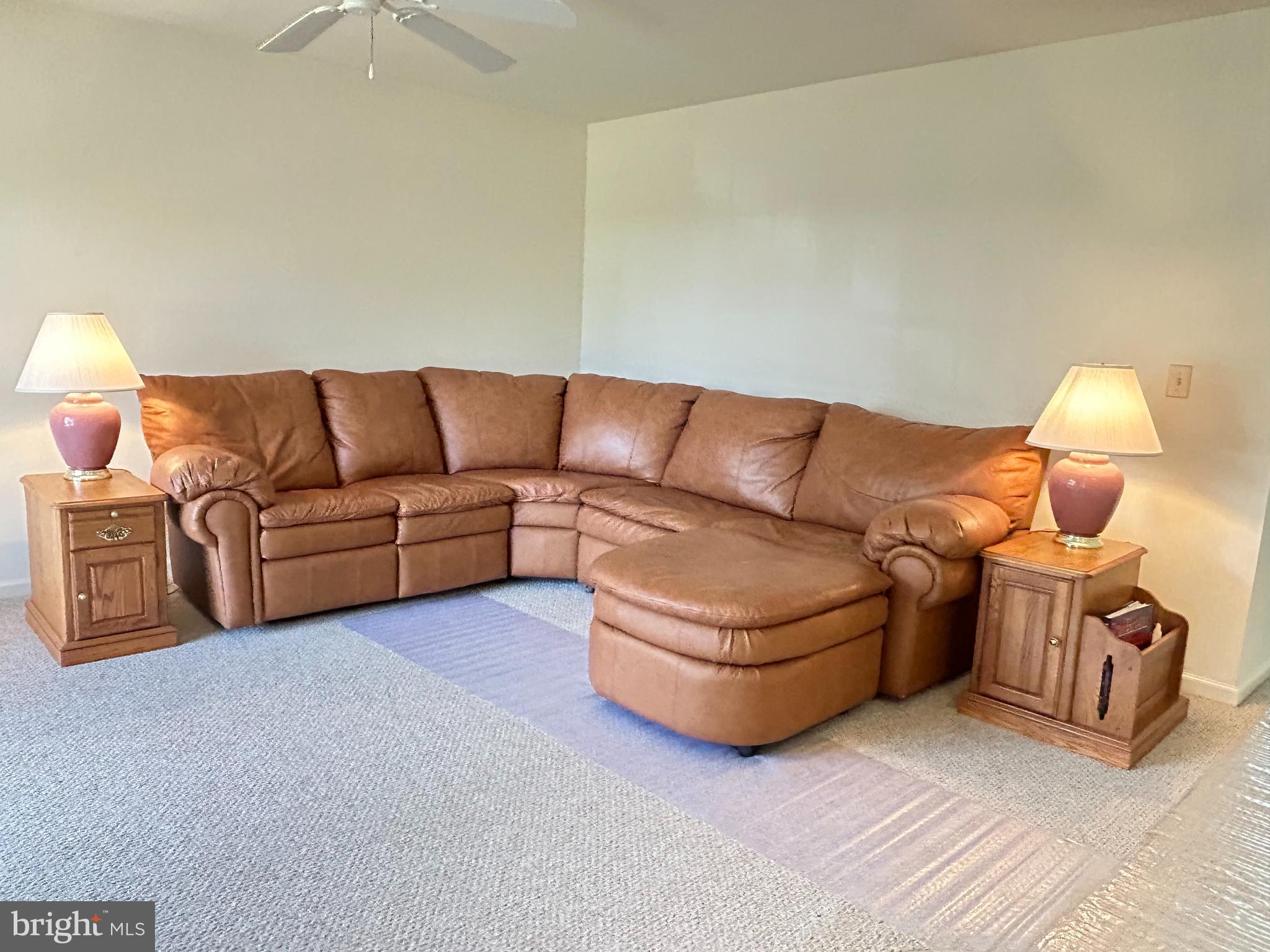 CHARLES COURT - Residential