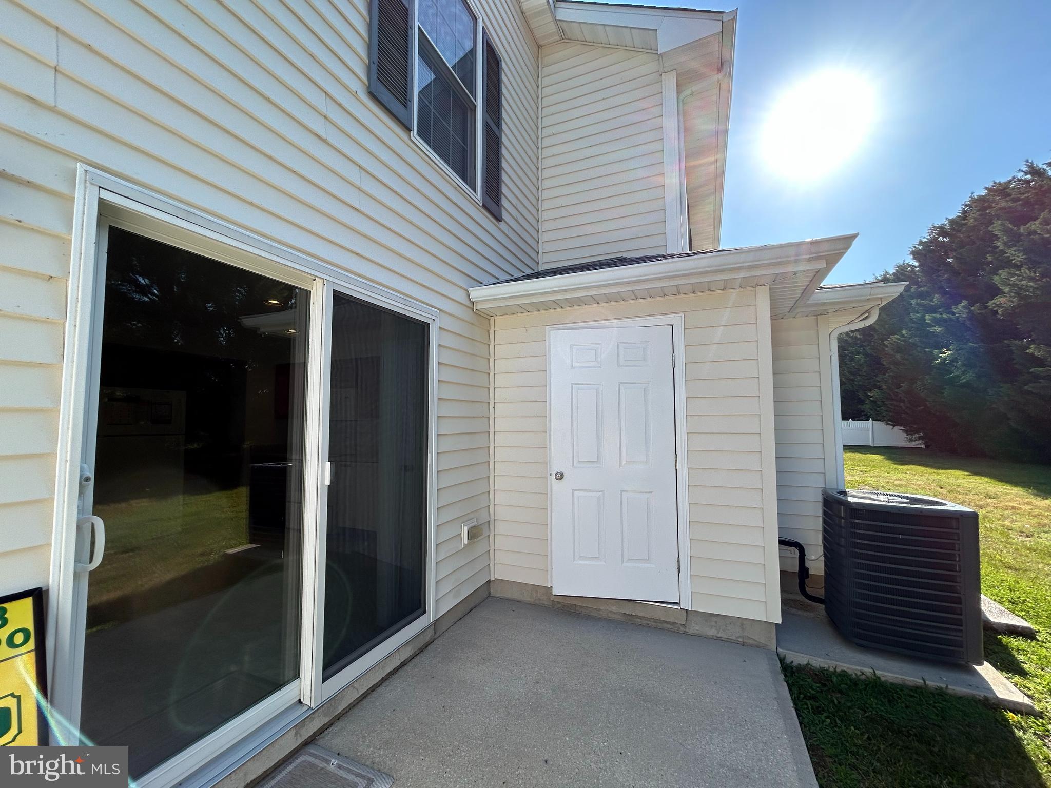 CHARLES COURT - Residential