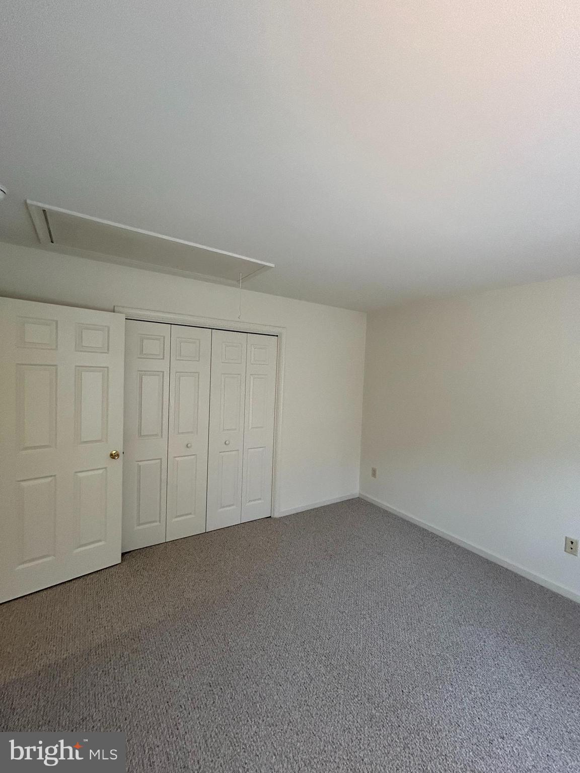 CHARLES COURT - Residential