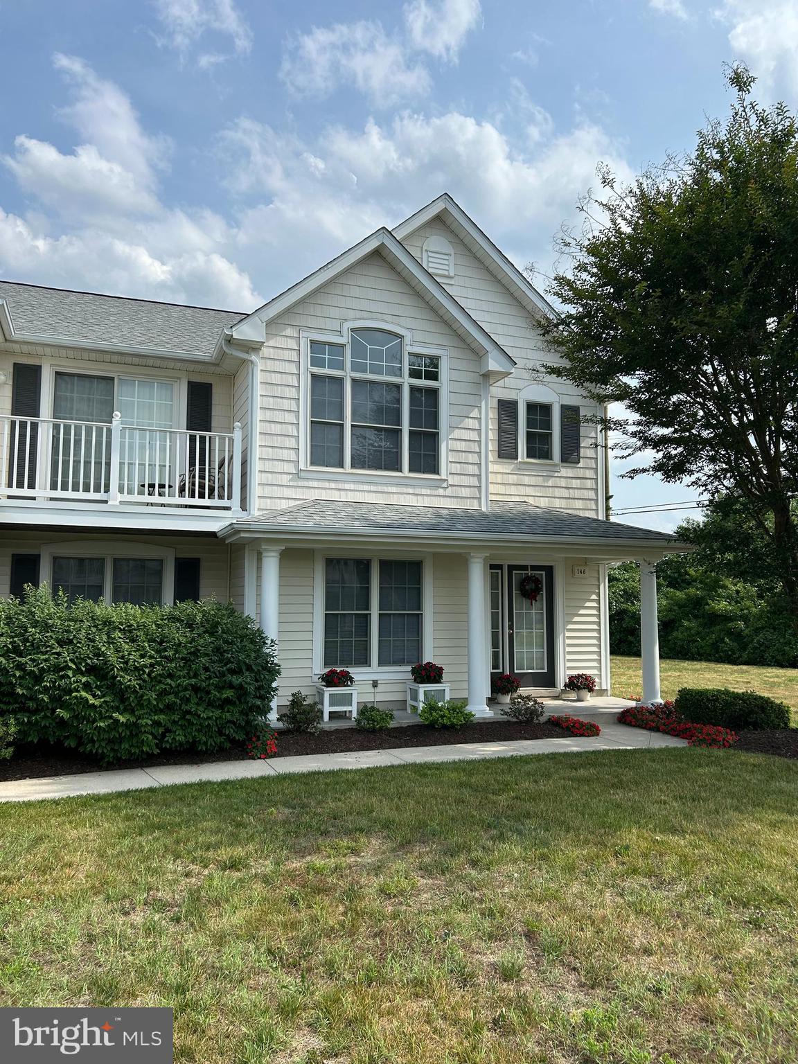 CHARLES COURT - Residential