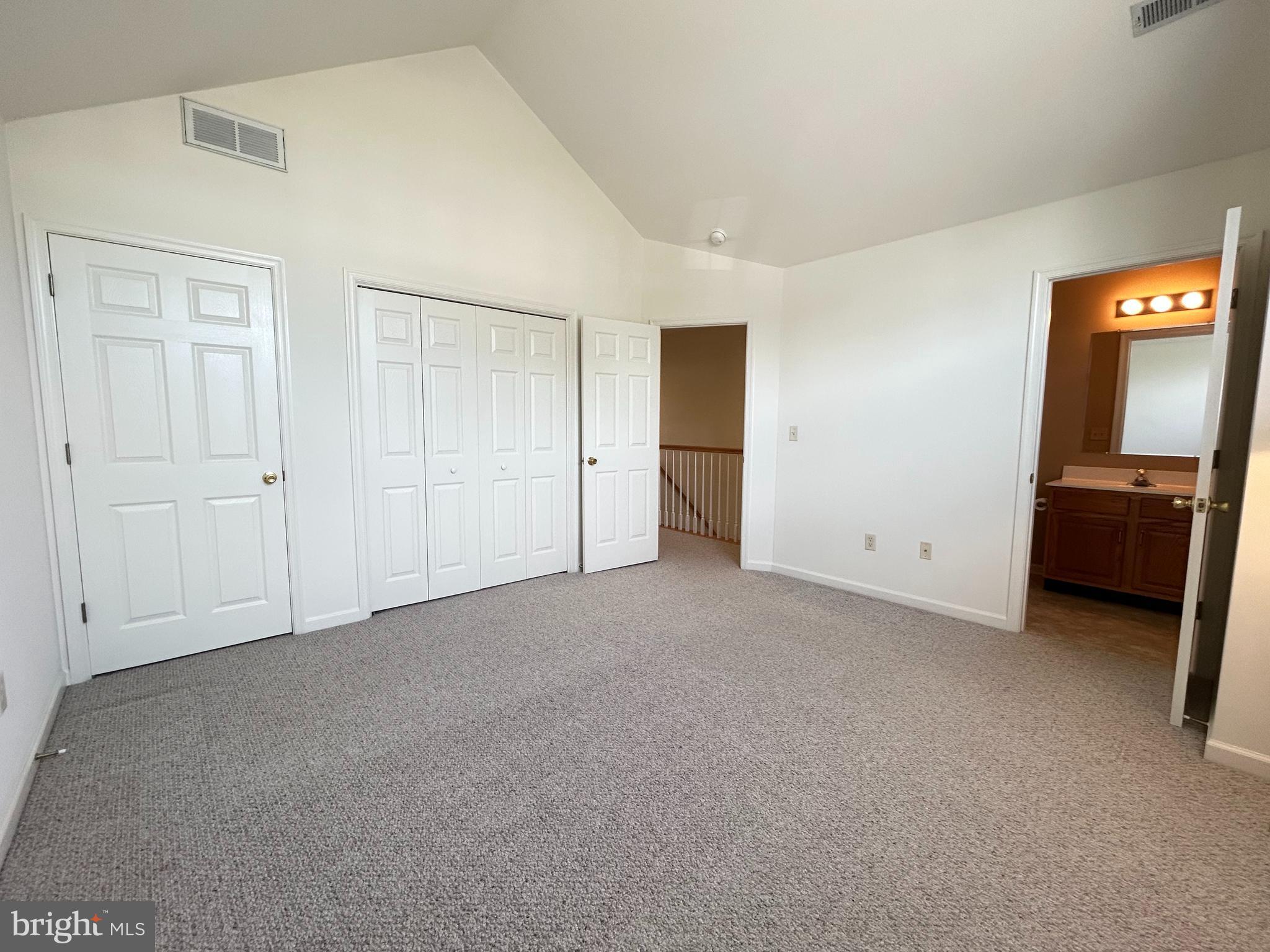 CHARLES COURT - Residential