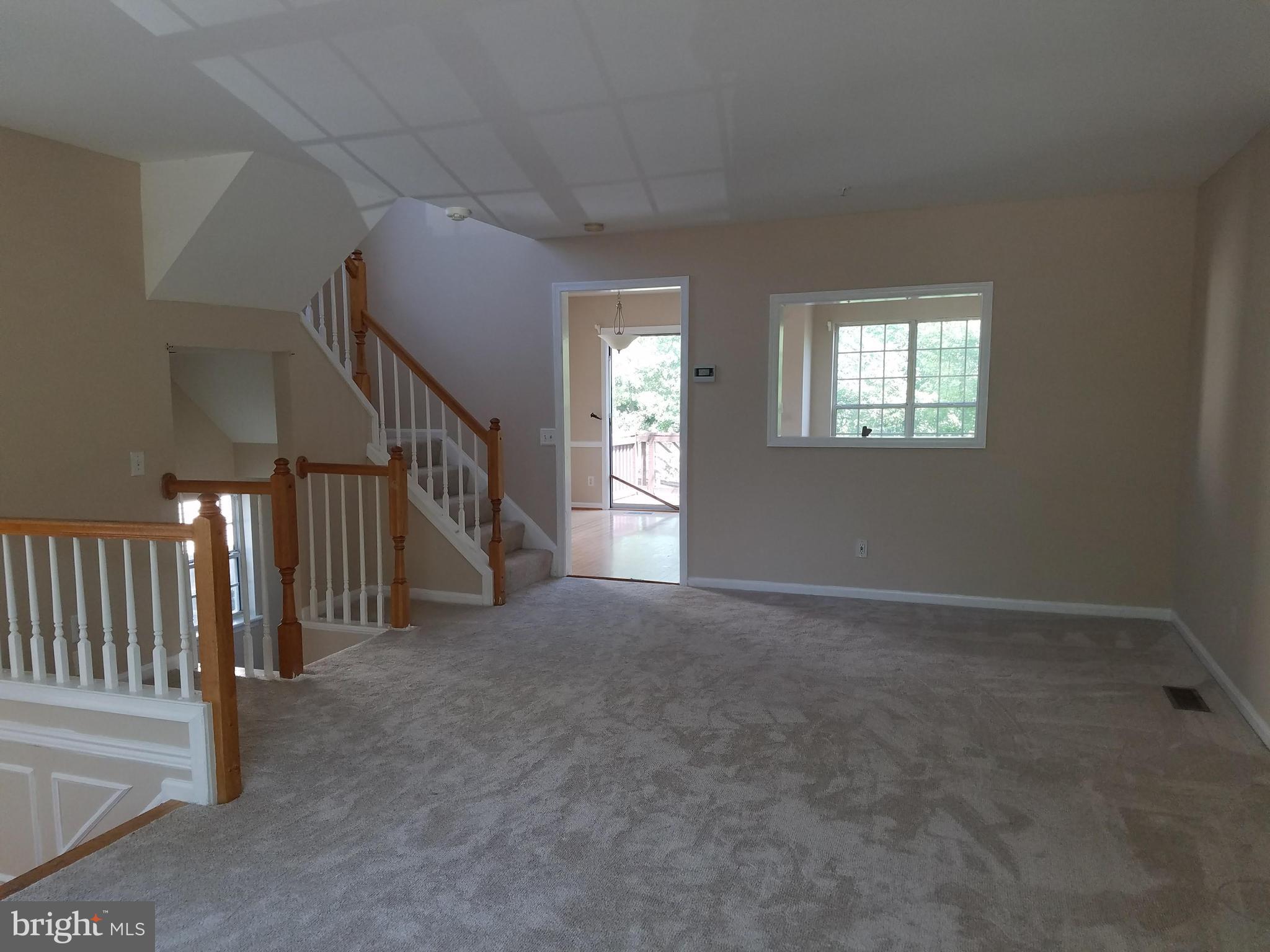 ASPEN WOODS - Residential Lease