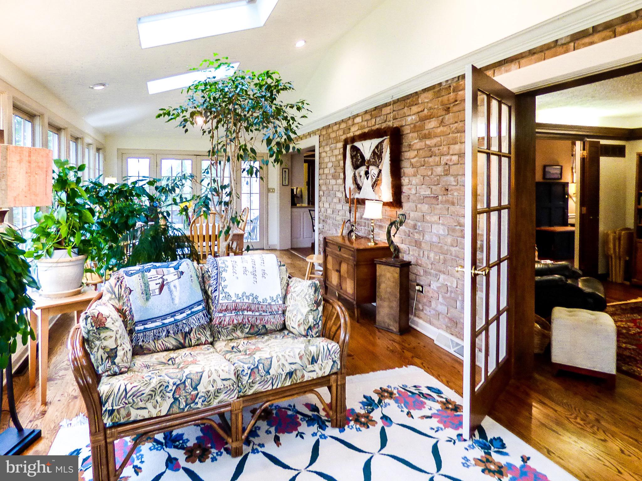 PENN OAKS - Residential
