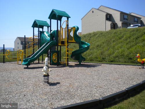 BUMBLE BEE HOLLOW - Residential