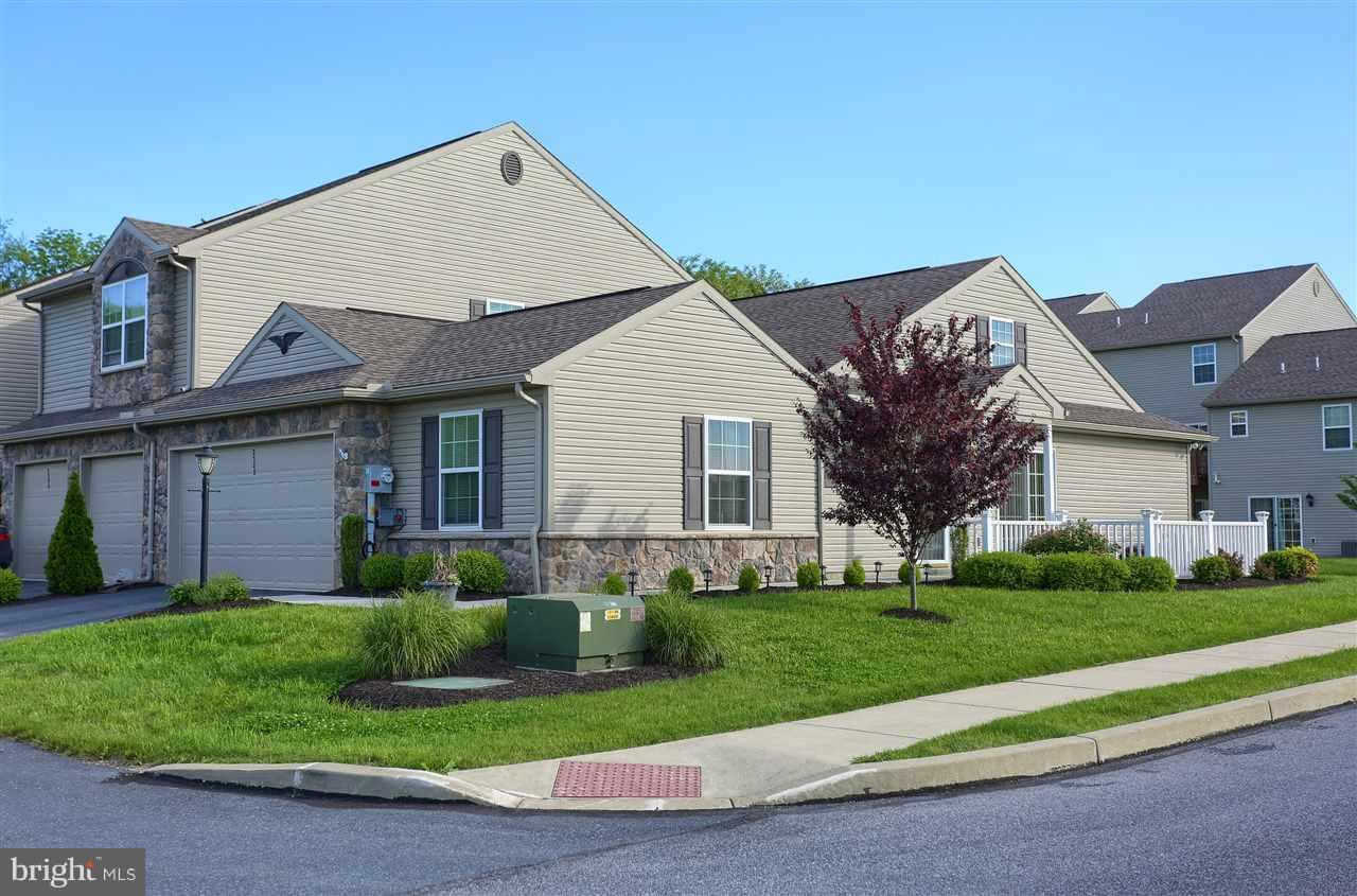 BUMBLE BEE HOLLOW - Residential