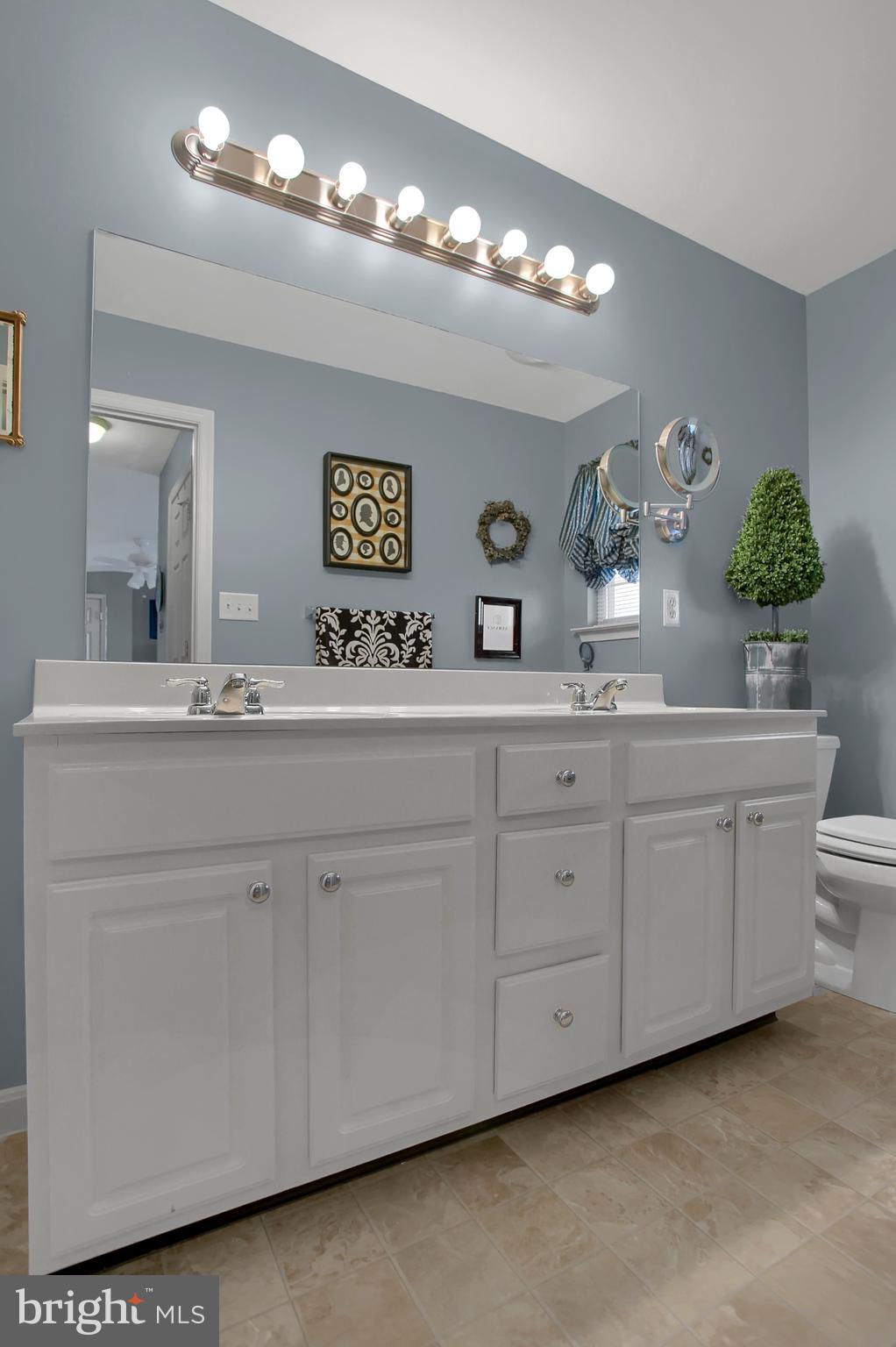 BUMBLE BEE HOLLOW - Residential