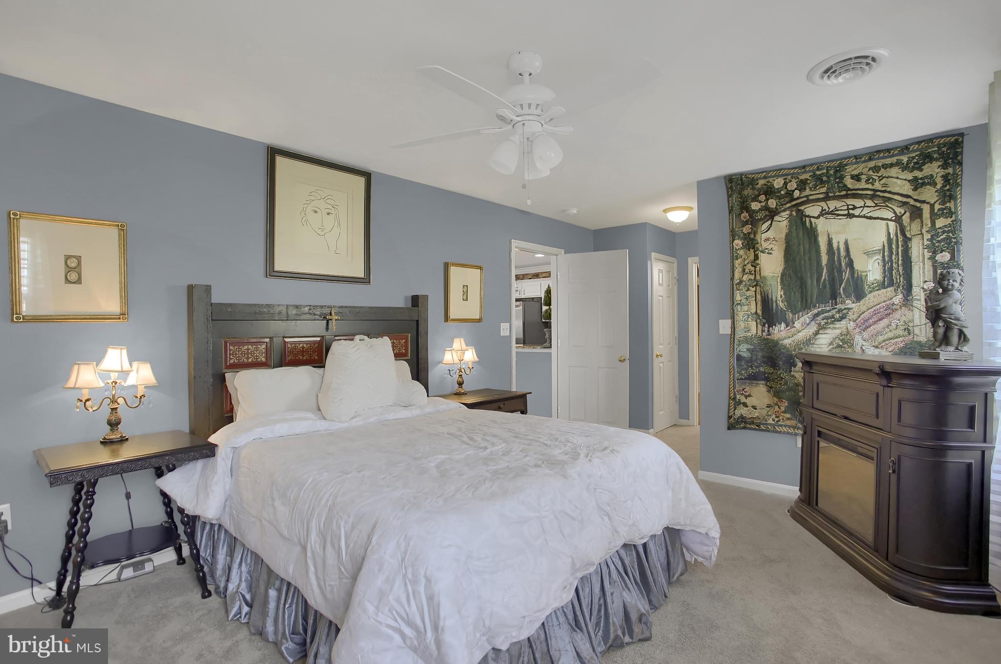 BUMBLE BEE HOLLOW - Residential