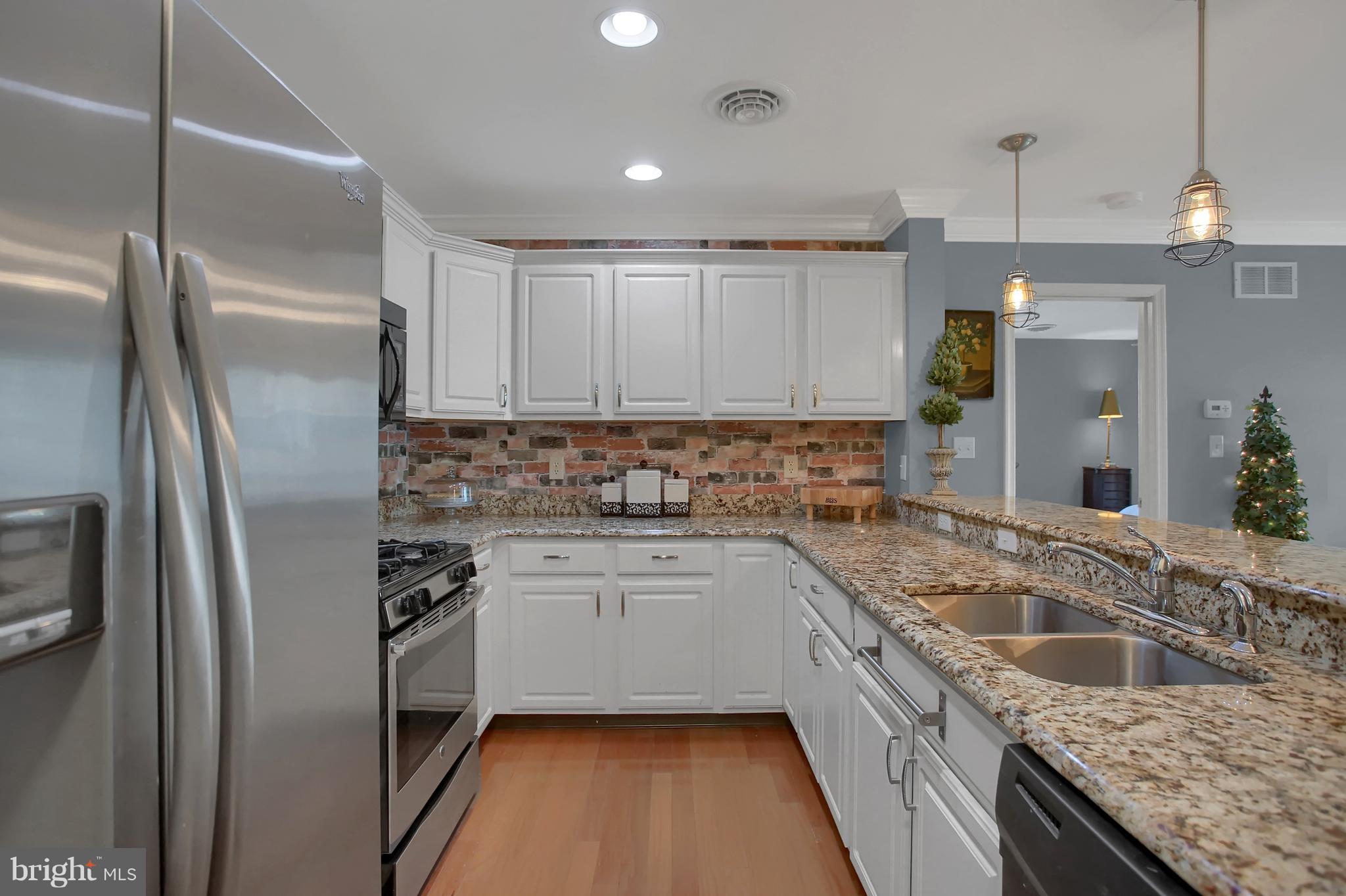 BUMBLE BEE HOLLOW - Residential