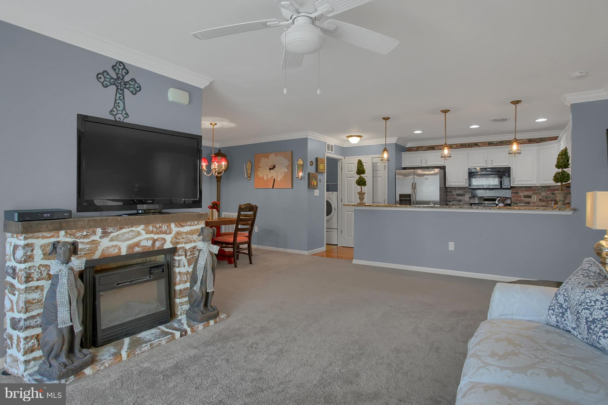 BUMBLE BEE HOLLOW - Residential