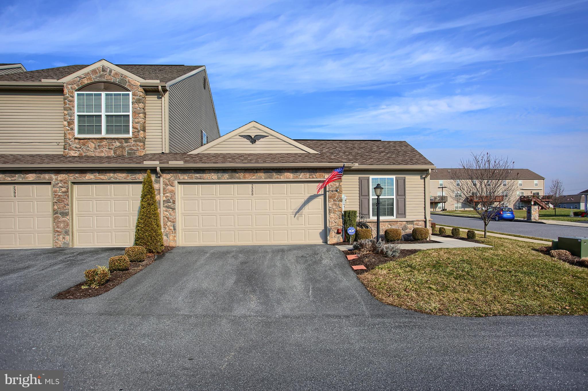 BUMBLE BEE HOLLOW - Residential
