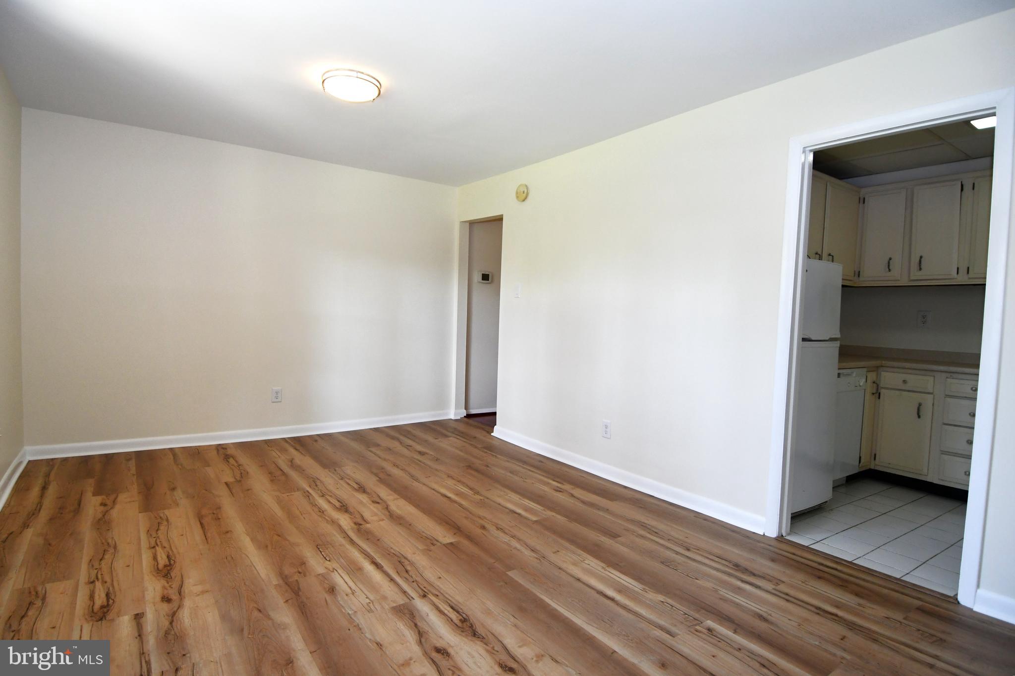 HUNTSMAN CONDO - Residential