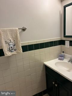 HUNTSMAN CONDO - Residential