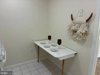 HUNTSMAN CONDO - Residential