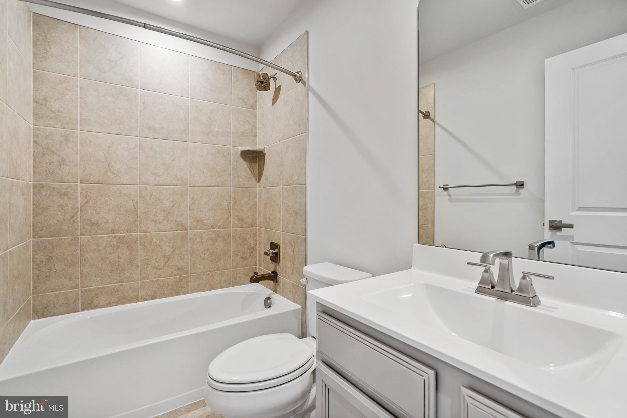 VILLAGE OF TOWNE SQUARE - Residential
