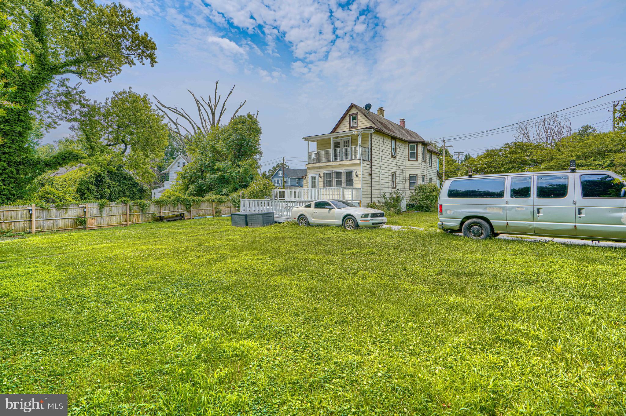 LAURAVILLE HISTORIC DISTRICT - Residential