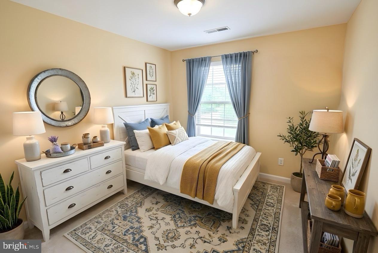COLONIAL HILLS - Residential