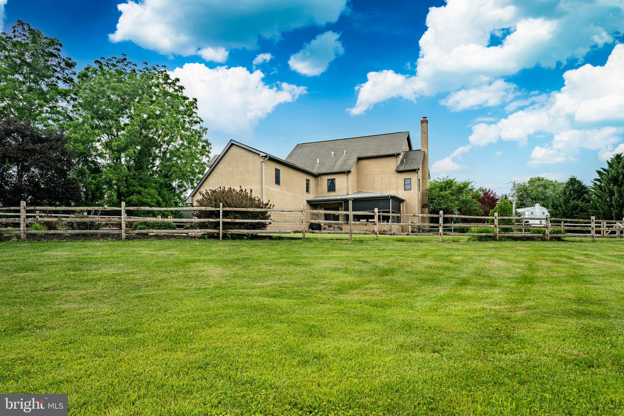 AMBLESIDE DOWNS - Residential