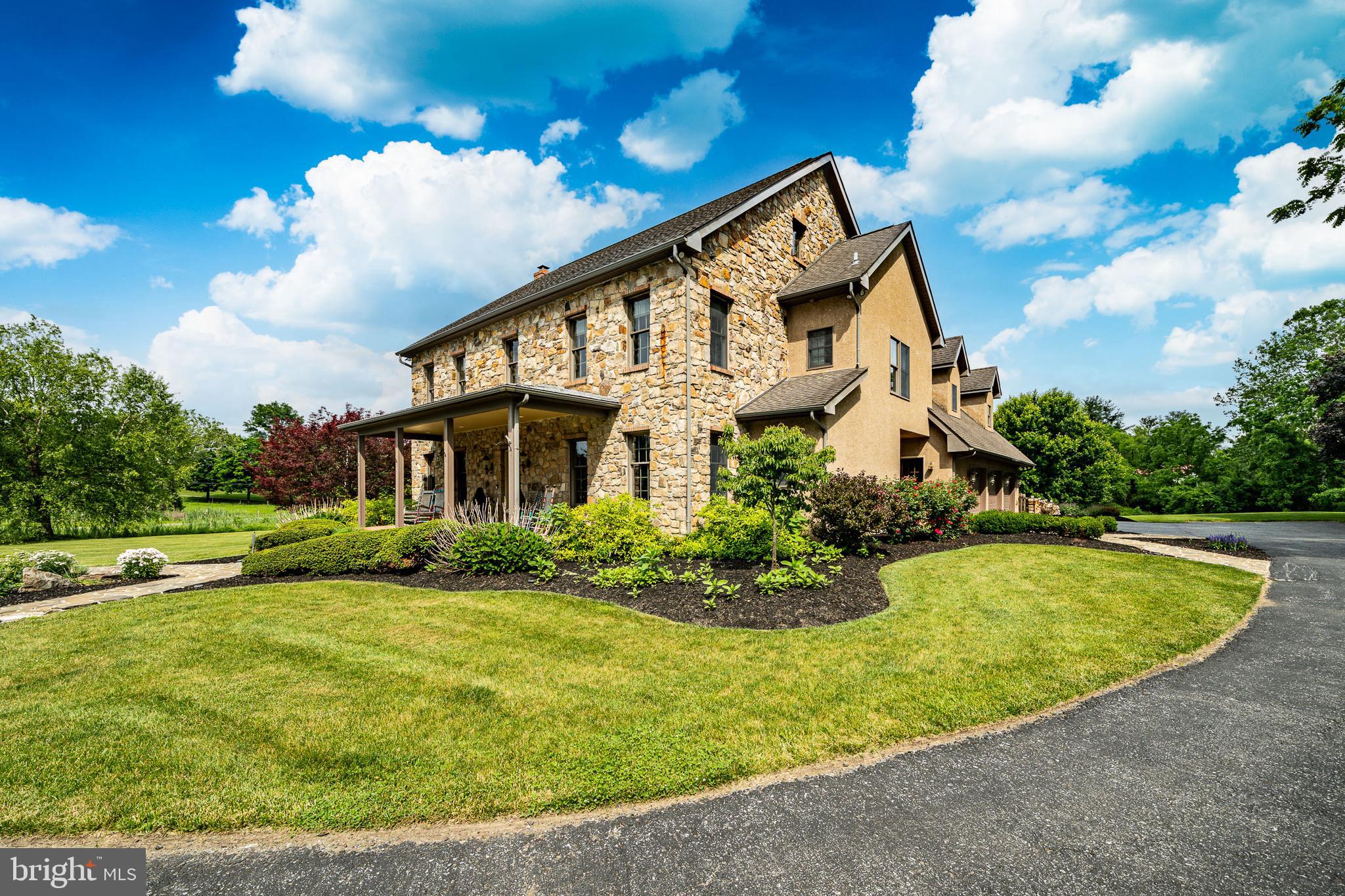 AMBLESIDE DOWNS - Residential