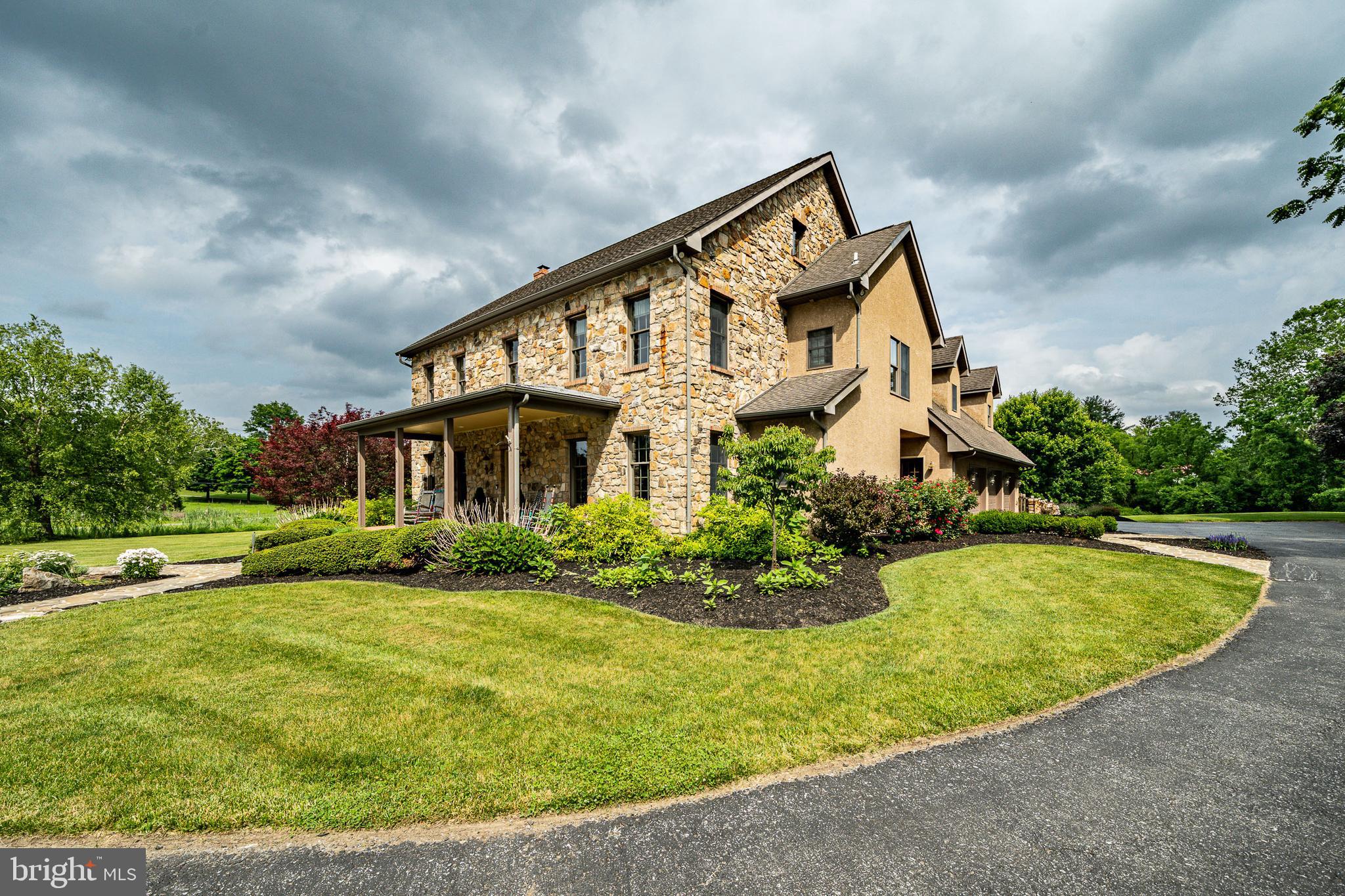 AMBLESIDE DOWNS - Residential