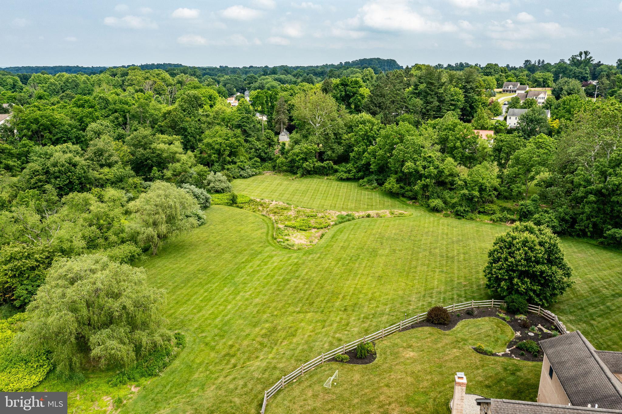 AMBLESIDE DOWNS - Residential