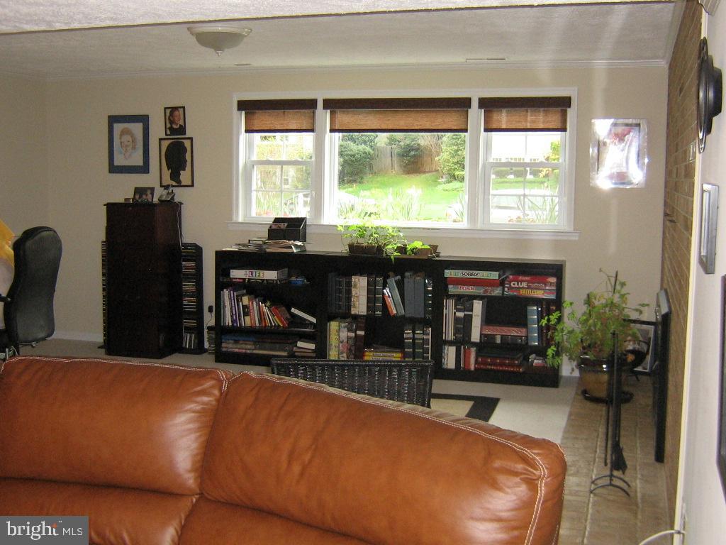 WILTON WOODS - Residential Lease