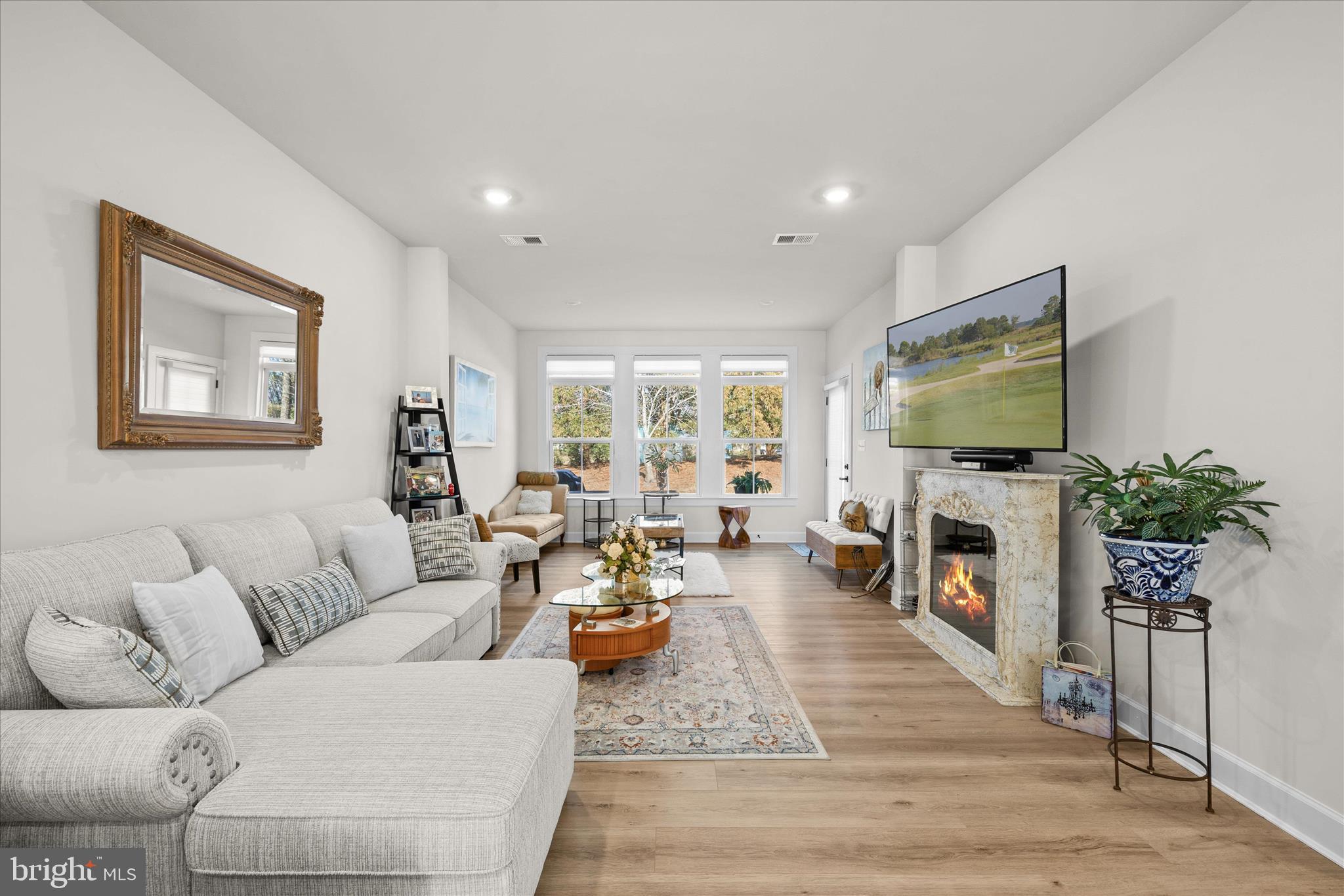 PENINSULA - Residential